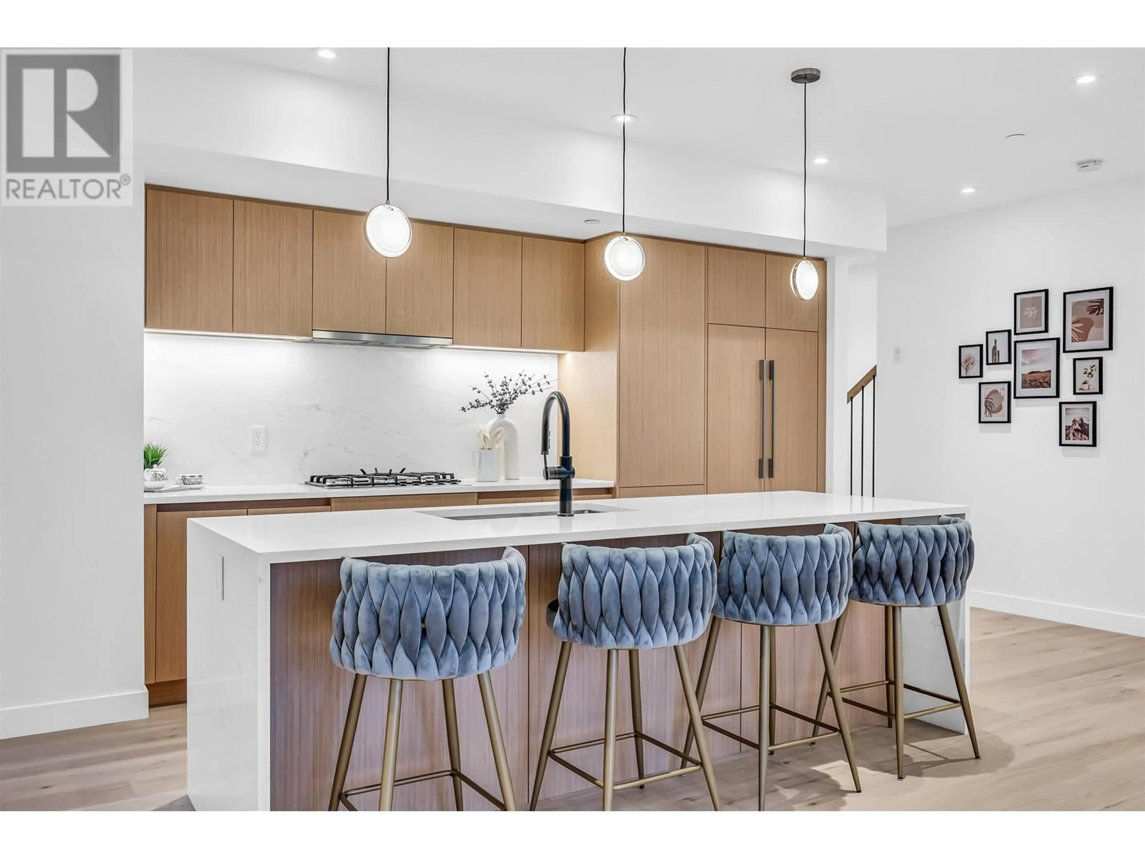 Contemporary kitchen, unknown for 1016 52ND AVENUE, Vancouver British Columbia V6P1H5