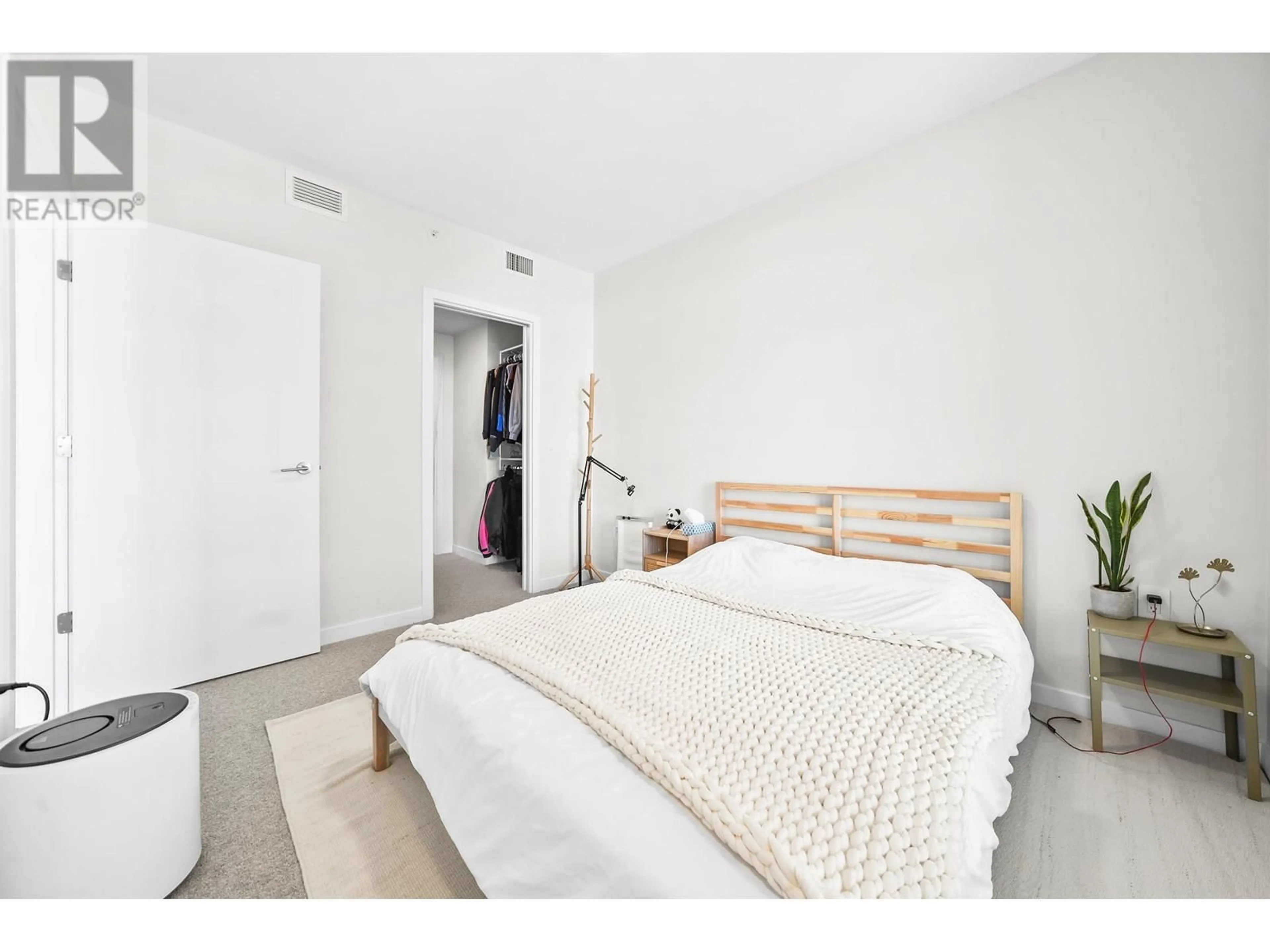 A pic of a room for 1904 - 4168 LOUGHEED HIGHWAY, Burnaby British Columbia V5C0N9