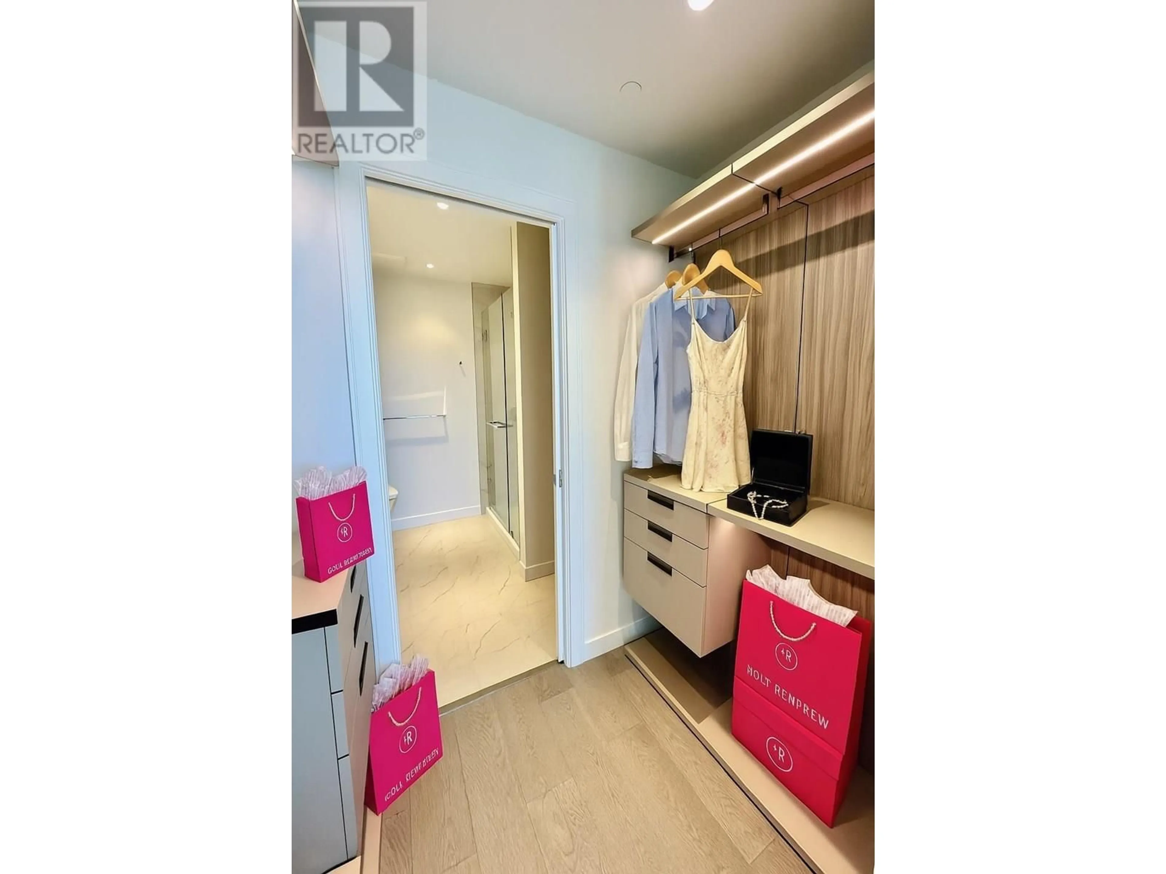 Storage room or clothes room or walk-in closet for 3006 - 1500 FERN STREET, North Vancouver British Columbia V7J0E6