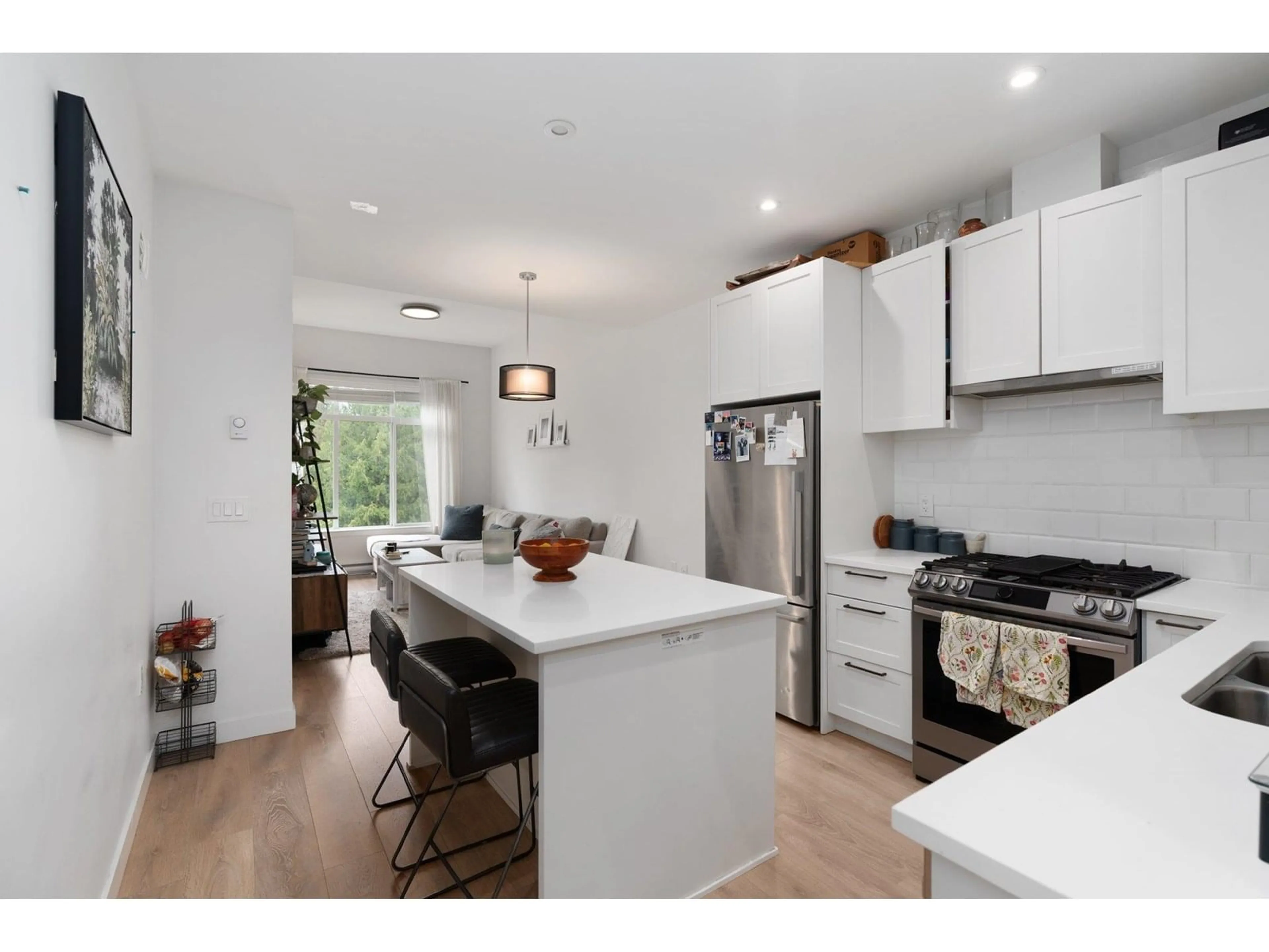 Open concept kitchen, unknown for 414 - 5415 BRYDON, Langley British Columbia V3A0N4