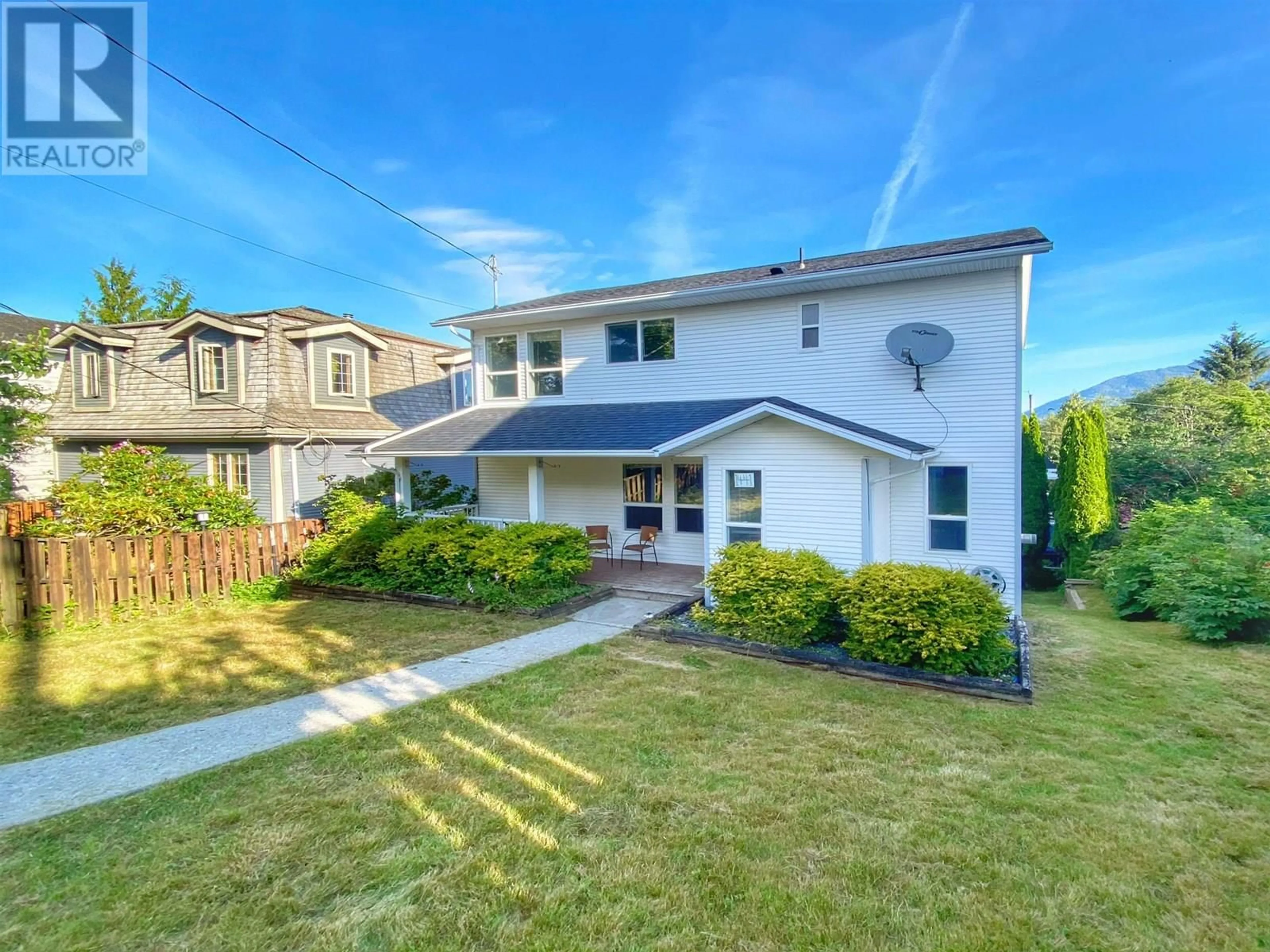 A pic from outside/outdoor area/front of a property/back of a property/a pic from drone, street for 1441 PIGOTT PLACE, Prince Rupert British Columbia V8J2E4