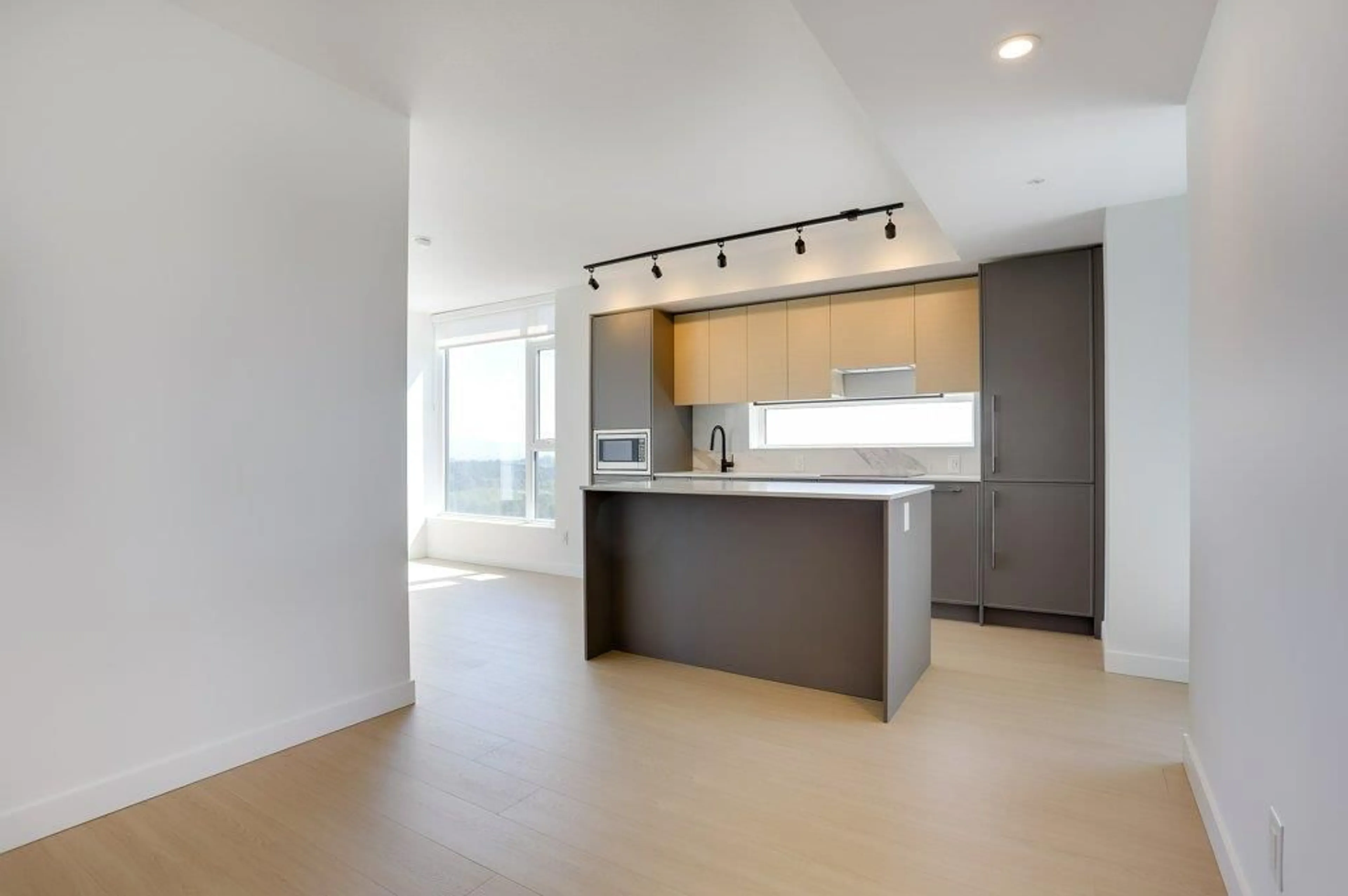 Open concept kitchen, unknown for 3009 - 13745 GEORGE JUNCTION, Surrey British Columbia V3T4Y3
