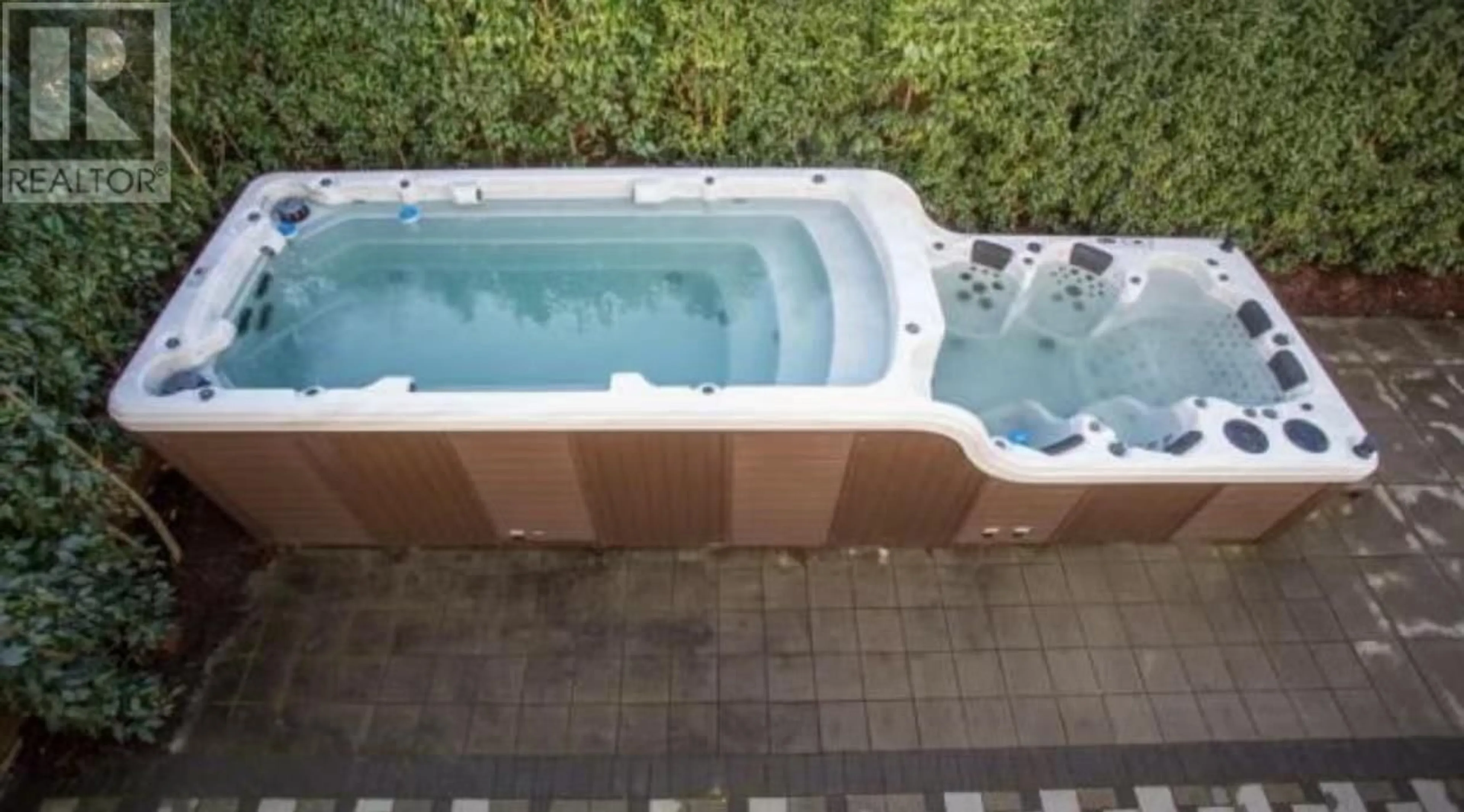 Pool for 10395 WHISTLER PLACE, Richmond British Columbia V7E4C6