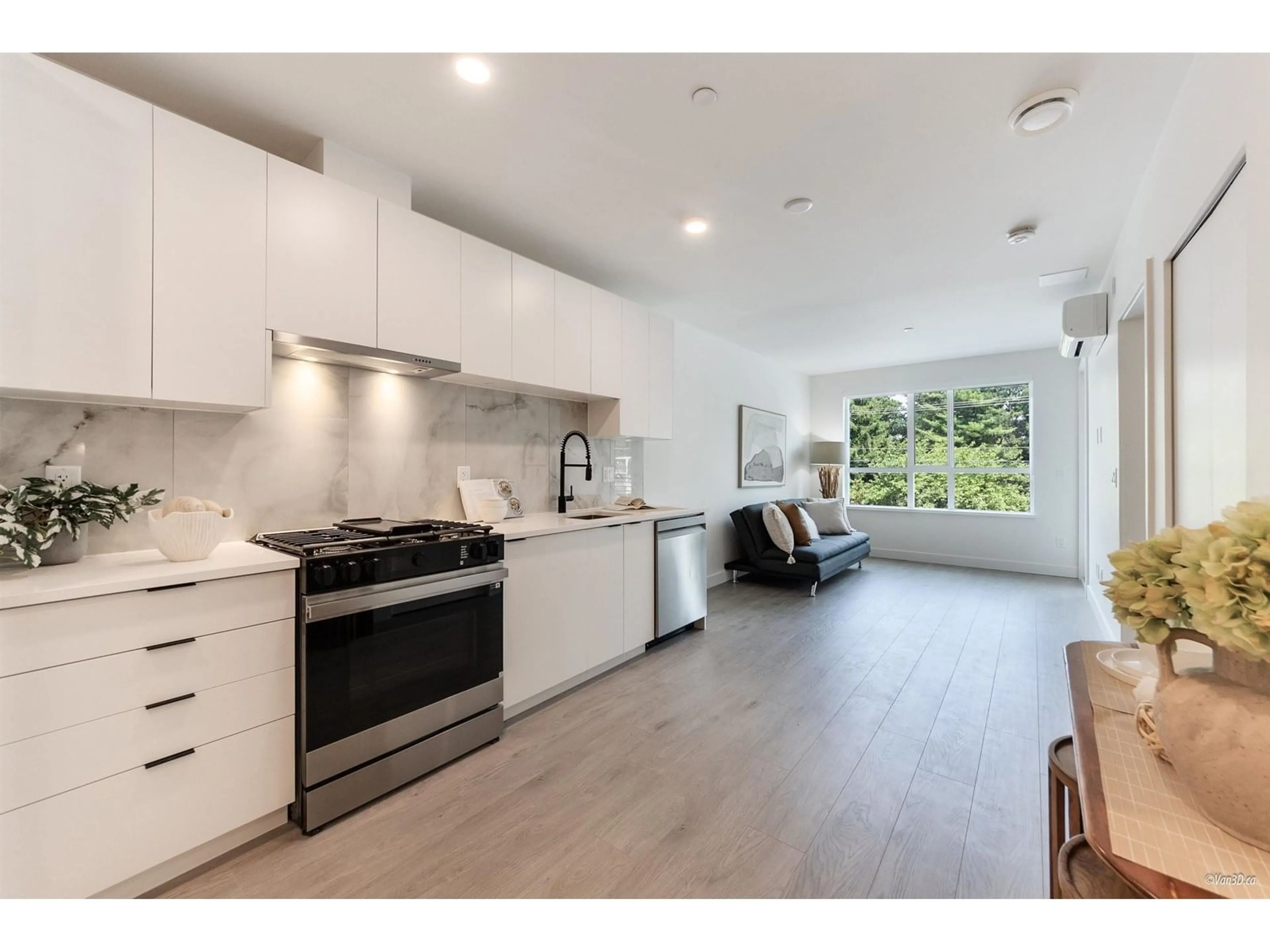 Open concept kitchen, unknown for 202 - 13238 105, Surrey British Columbia V3T0W1