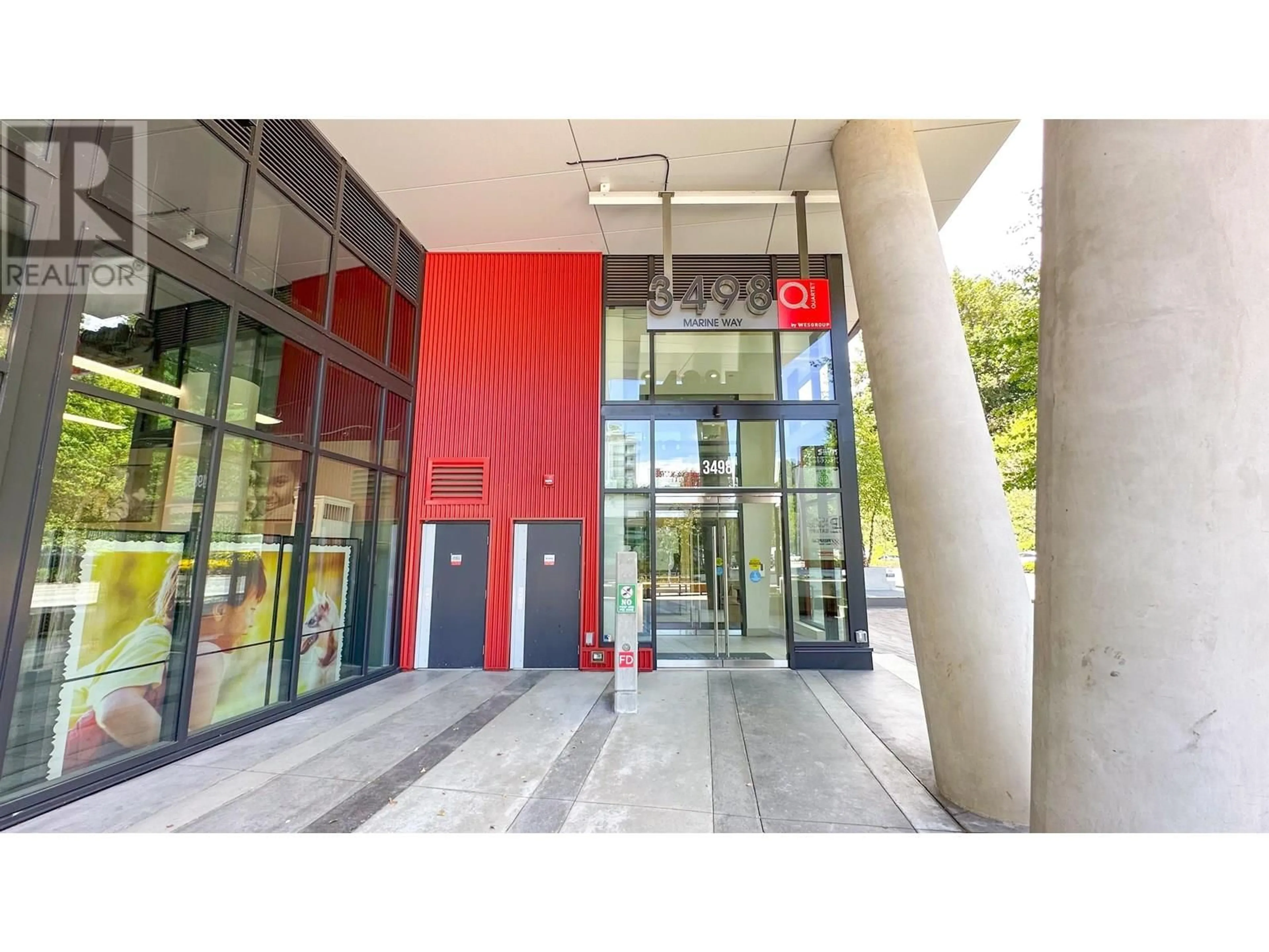 Indoor foyer for 202 - 3498 MARINE WAY, Vancouver British Columbia V5S0H1