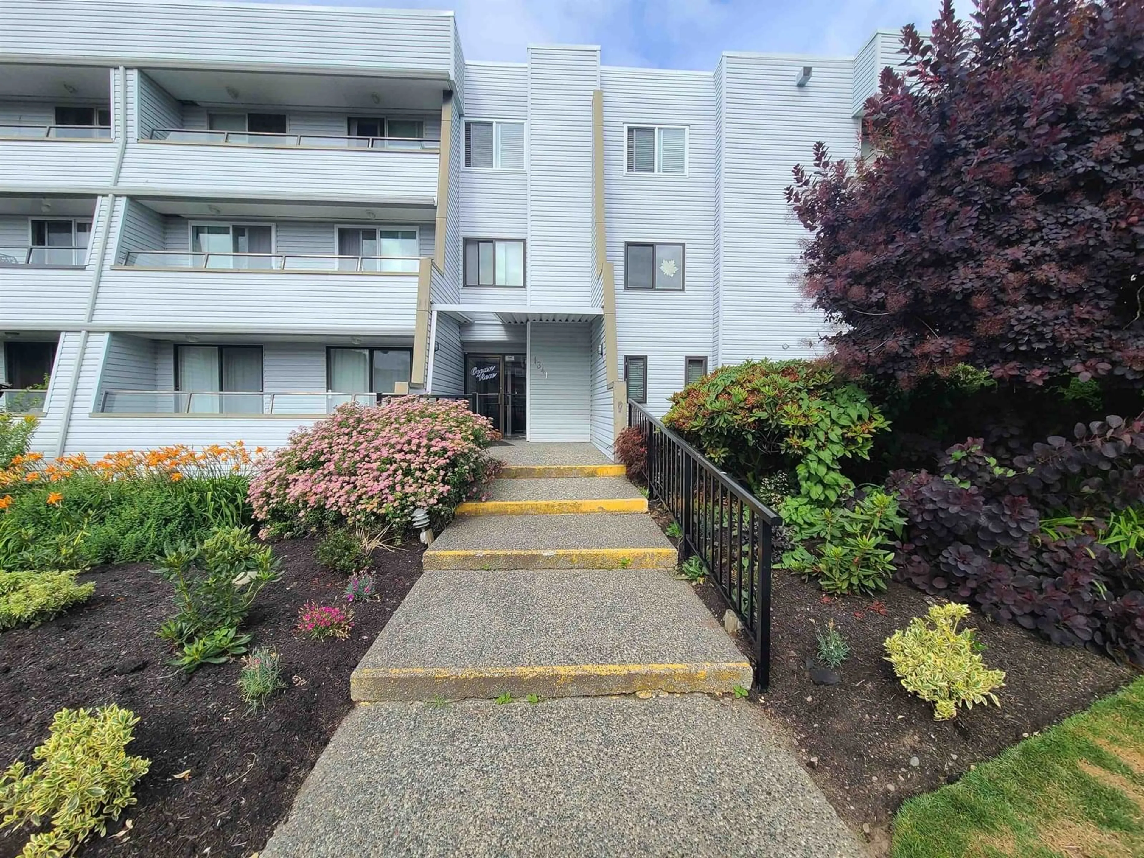 Unknown for 312 - 1341 GEORGE, White Rock British Columbia V4B4A1