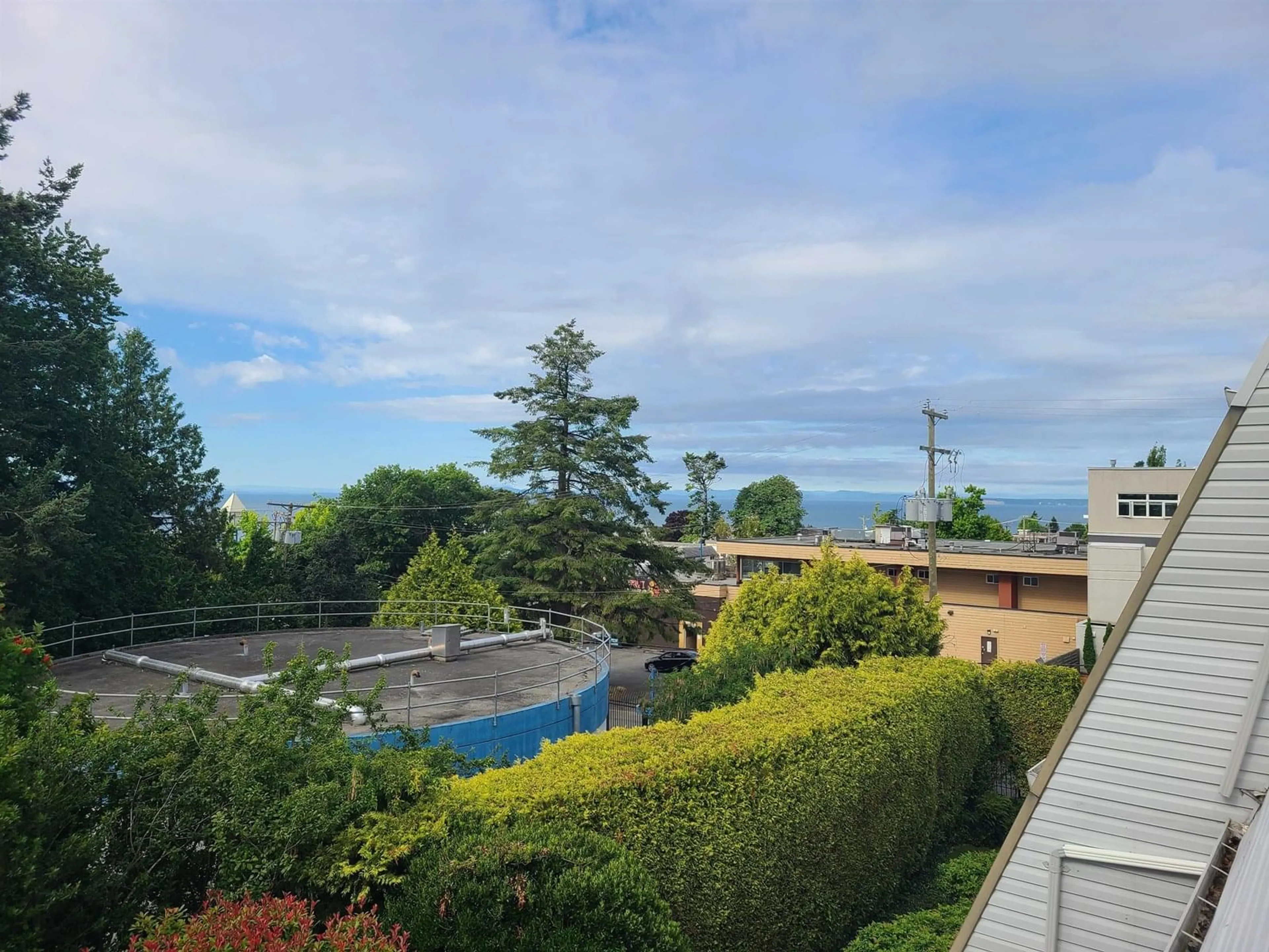 A pic from outside/outdoor area/front of a property/back of a property/a pic from drone, water/lake/river/ocean view for 312 - 1341 GEORGE, White Rock British Columbia V4B4A1