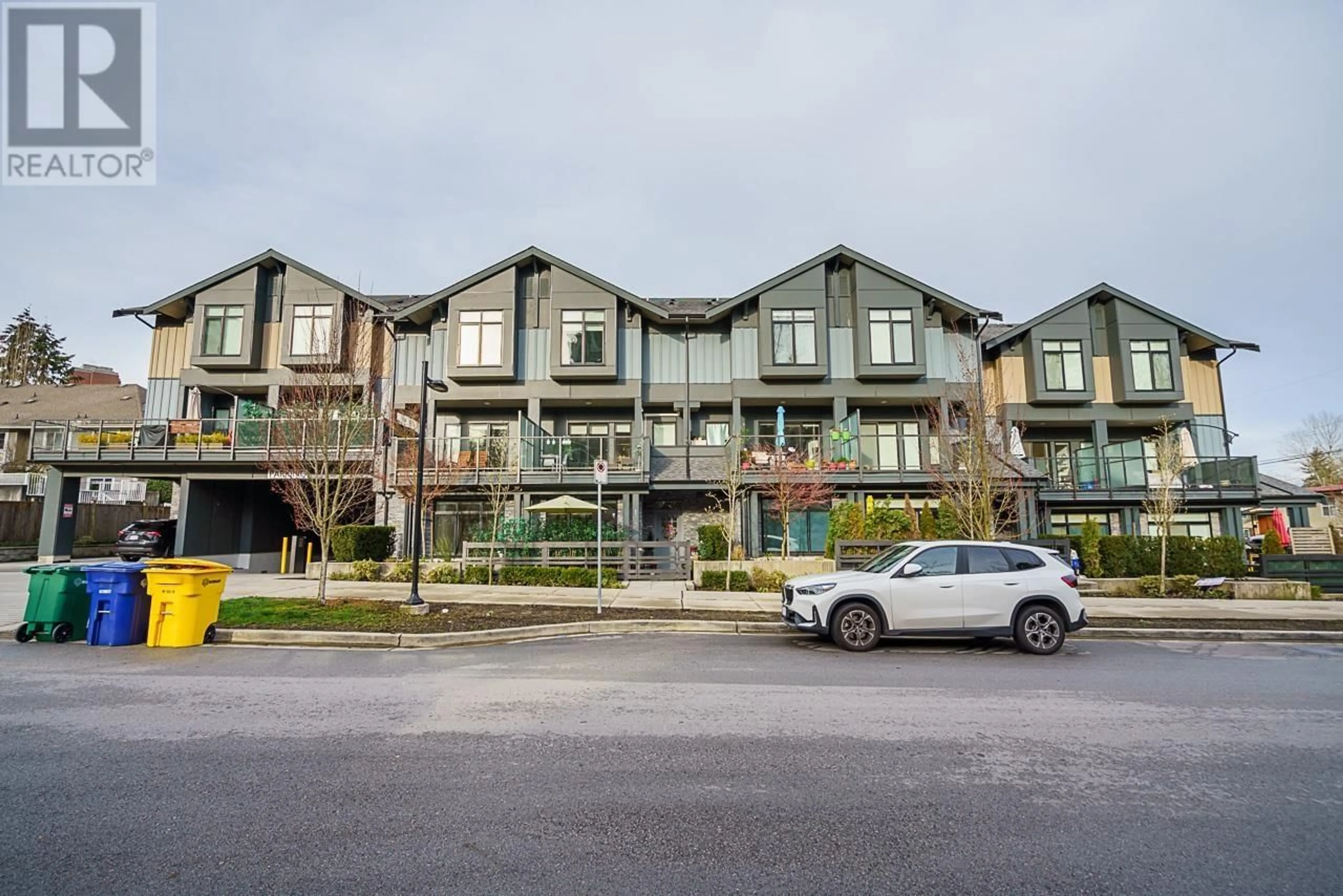 A pic from outside/outdoor area/front of a property/back of a property/a pic from drone, unknown for 103 - 7131 17 AVENUE, Burnaby British Columbia V3N1K8