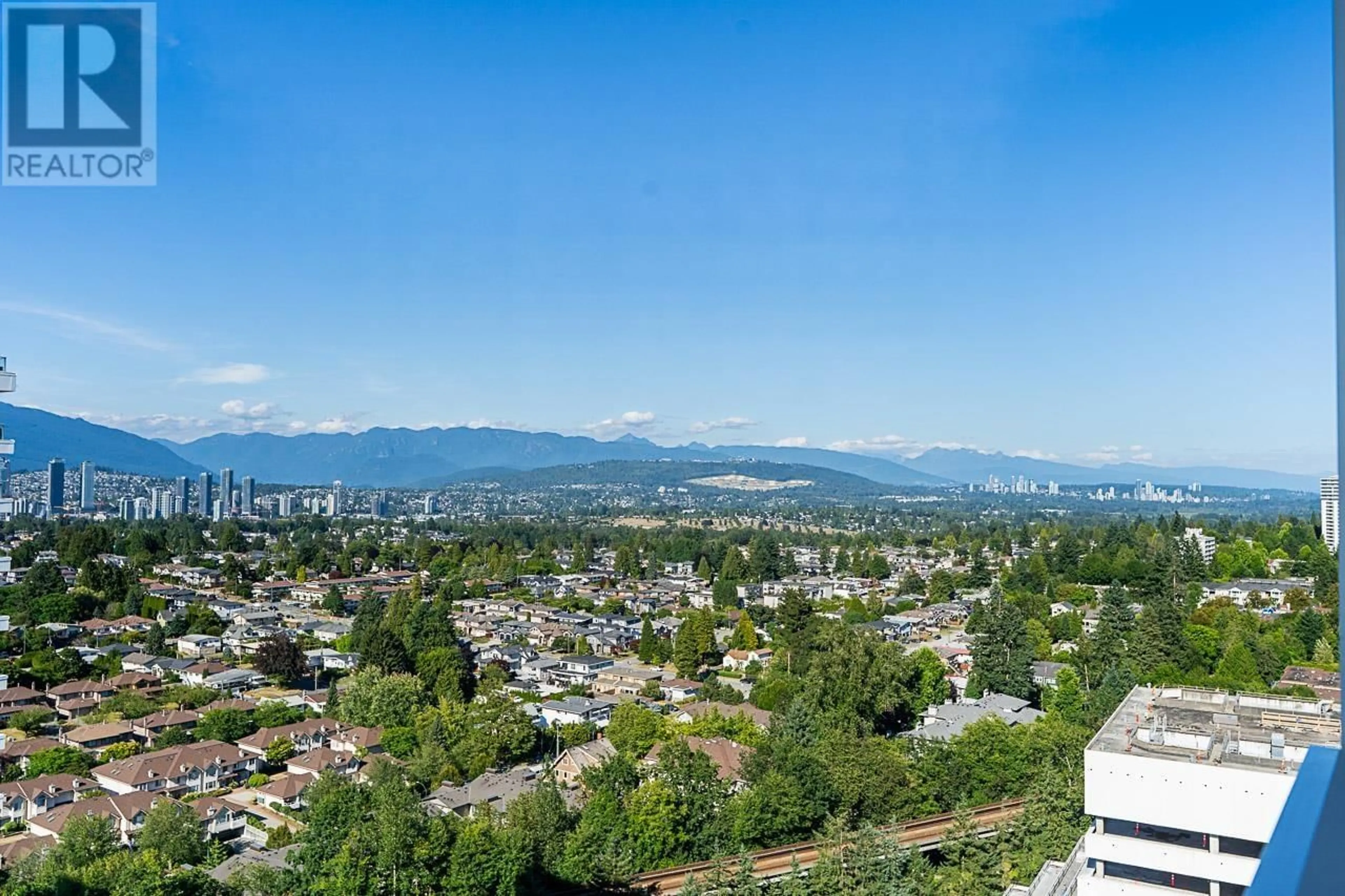 A pic from outside/outdoor area/front of a property/back of a property/a pic from drone, mountain view for 2902 - 5665 BOUNDARY ROAD, Vancouver British Columbia V5R0E4