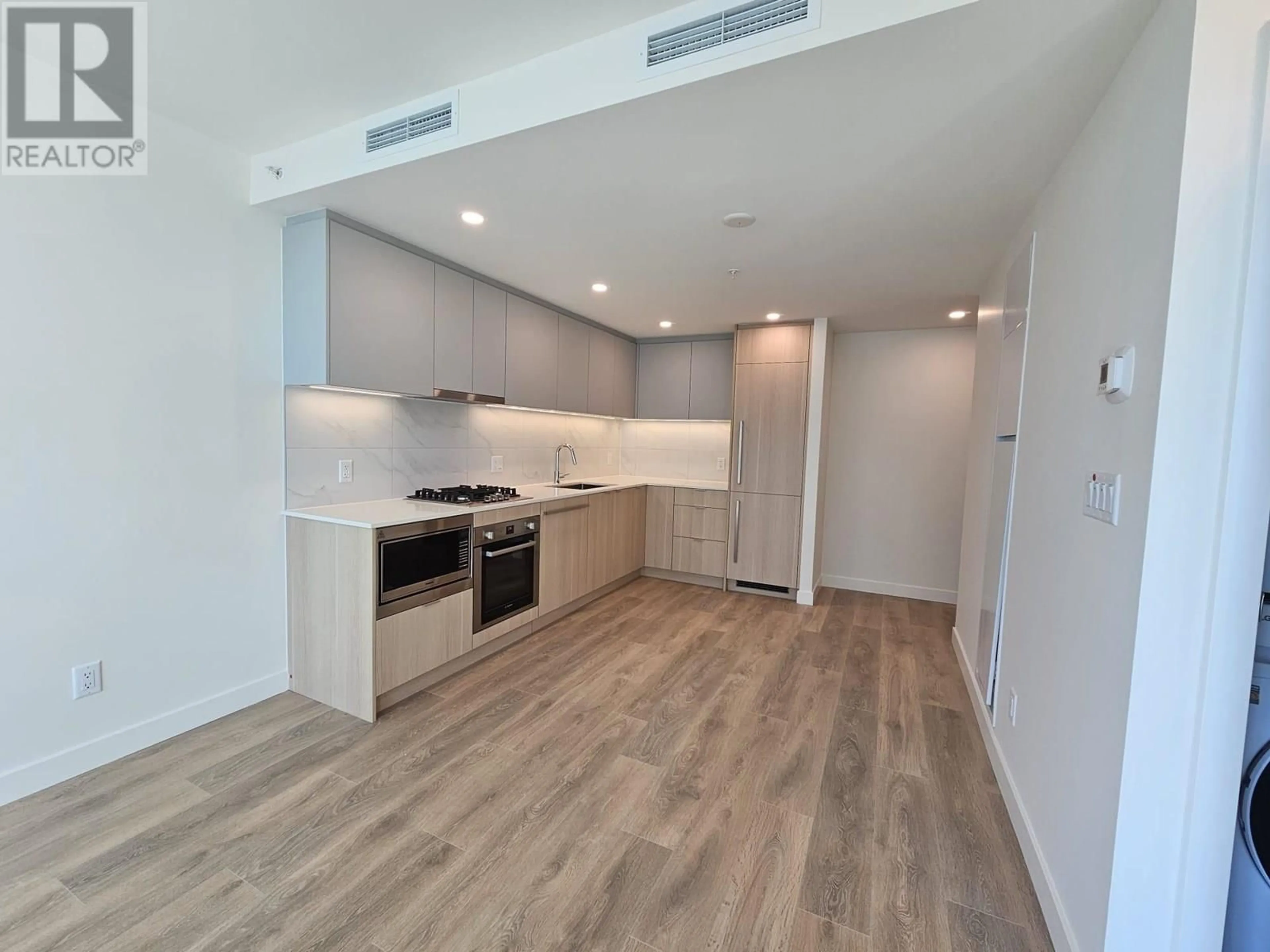 Standard kitchen, wood/laminate floor for 1305 - 318 ALDERSON AVENUE, Coquitlam British Columbia V3K0J1