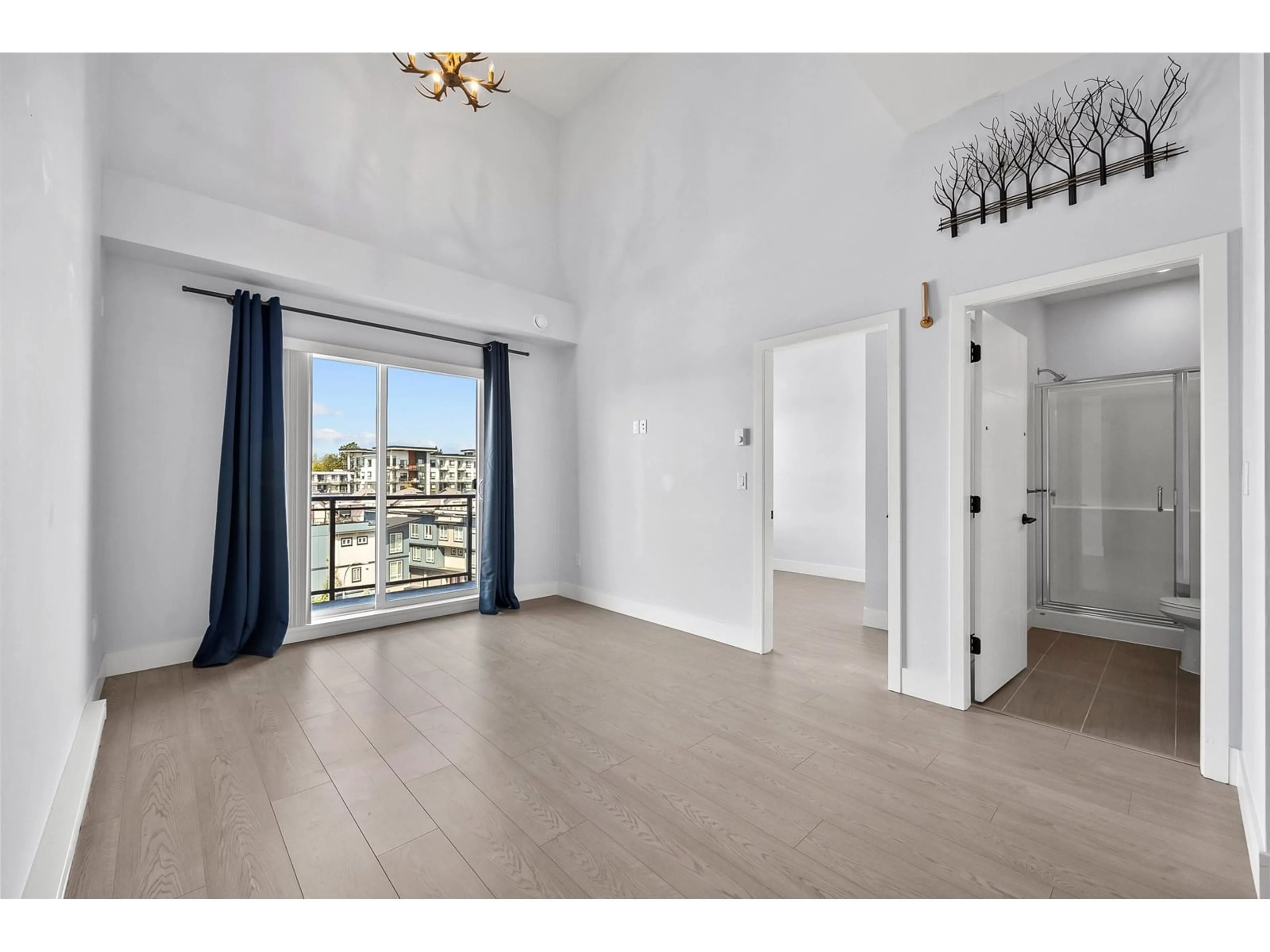 A pic of a room for 501 - 5486 199A, Langley British Columbia V3A0N6