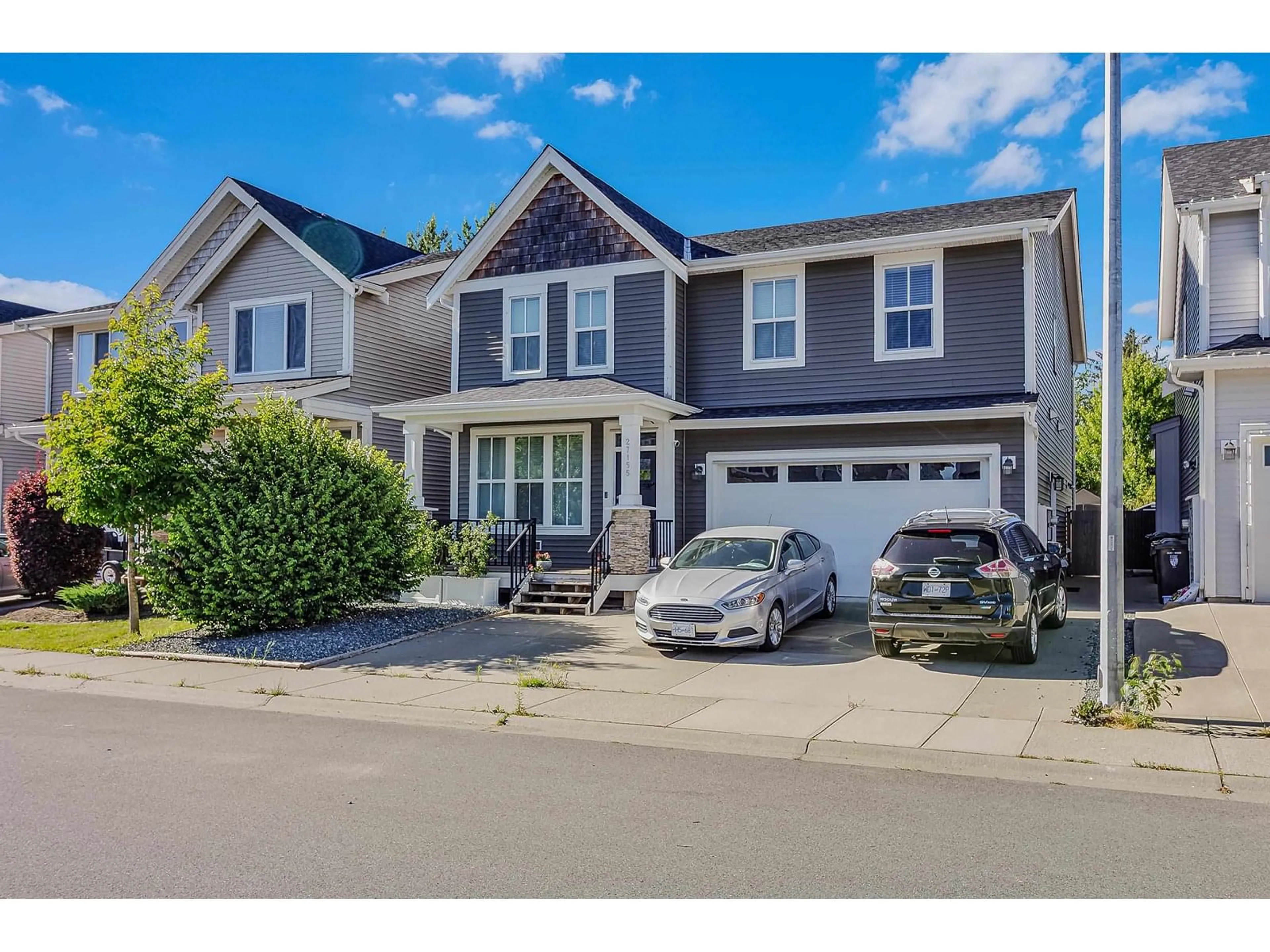 Home with vinyl exterior material, street for 27155 35B, Langley British Columbia V4W0C3
