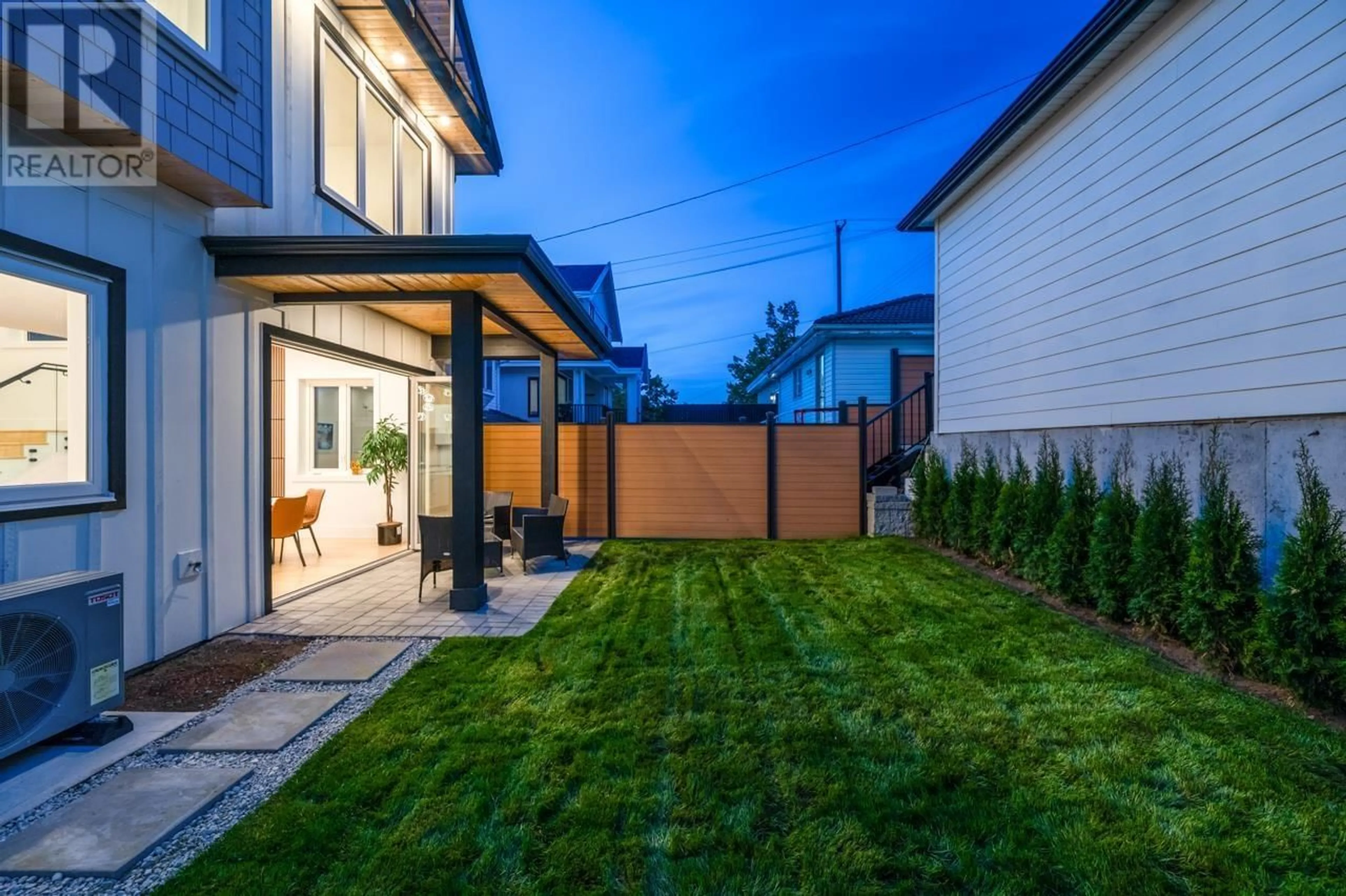 Patio, street for 2 - 2124 RENFREW STREET, Vancouver British Columbia V5M3J5