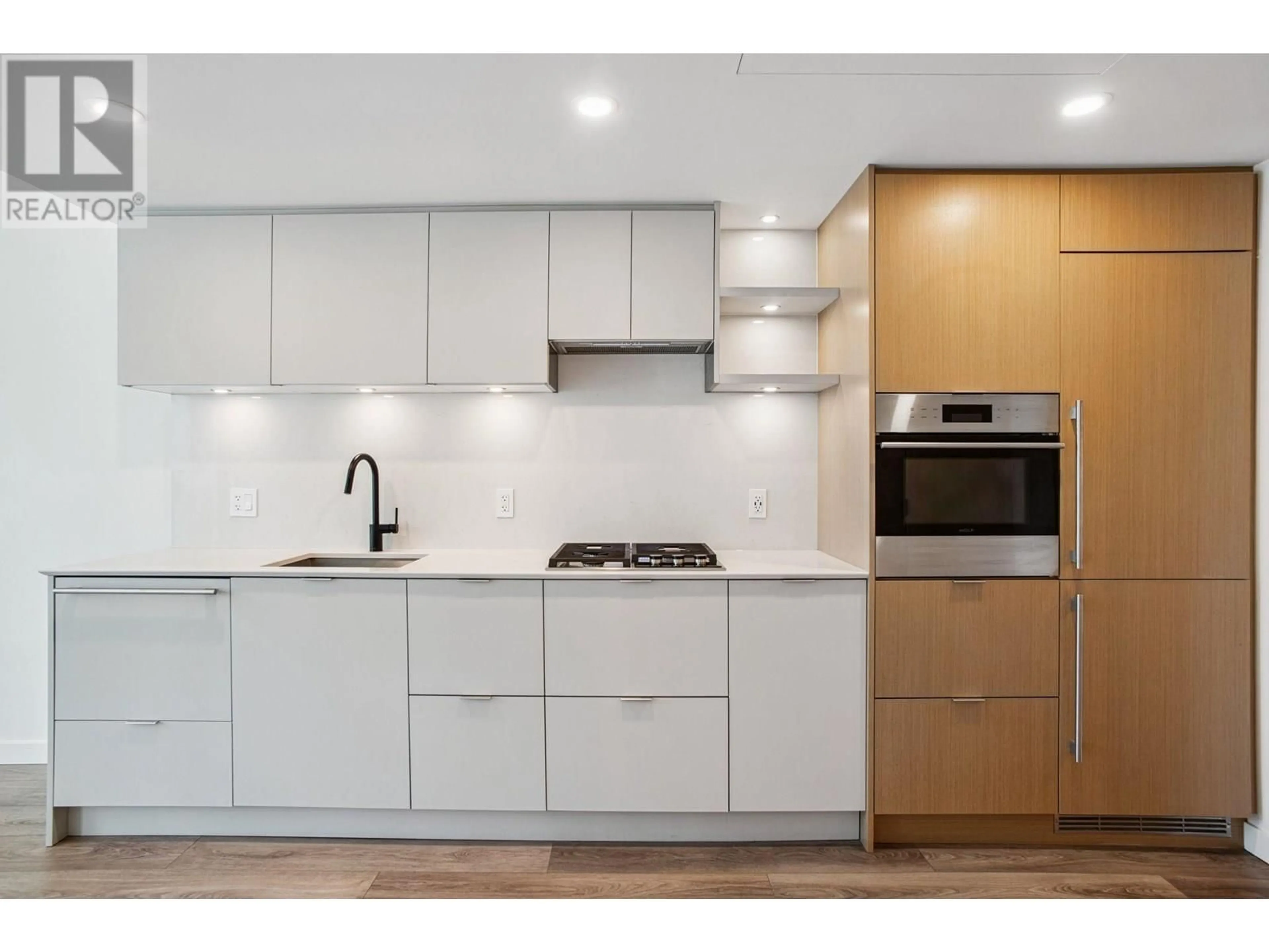 Standard kitchen, wood/laminate floor for 401 - 210 5TH AVENUE, Vancouver British Columbia V5T0K1