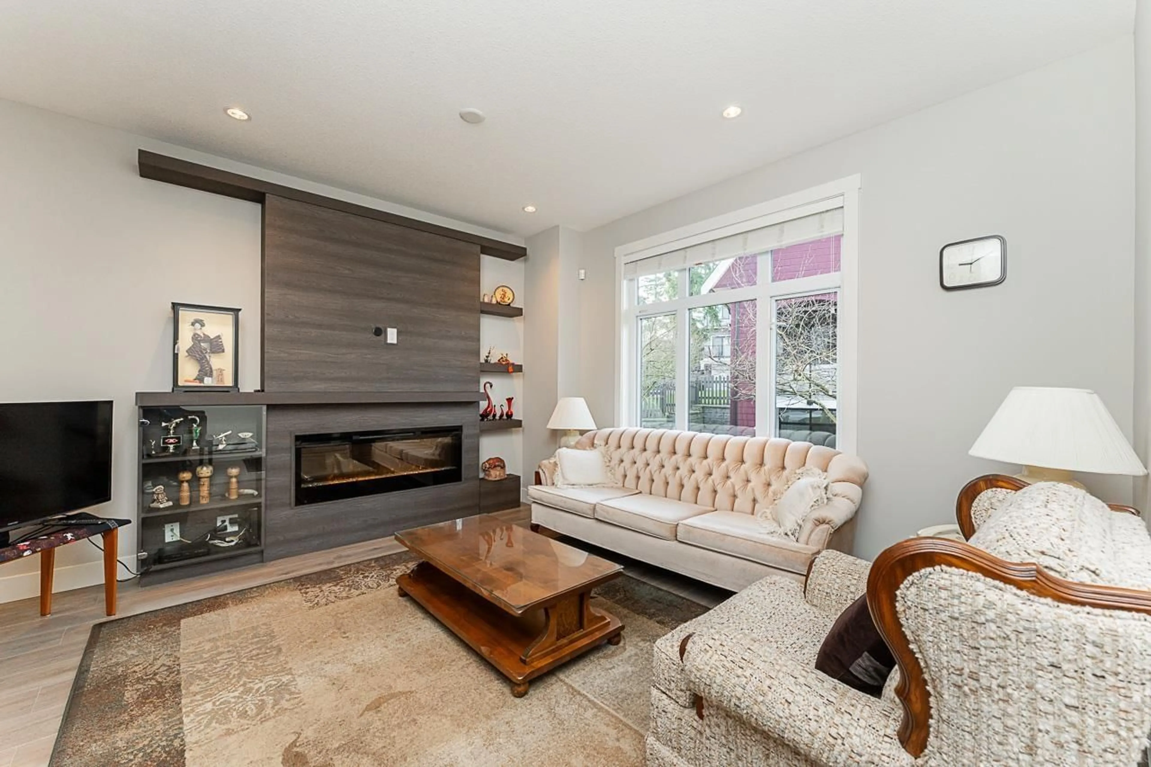 Living room with furniture, unknown for 117 - 2853 HELC, Surrey British Columbia V3Z0N5