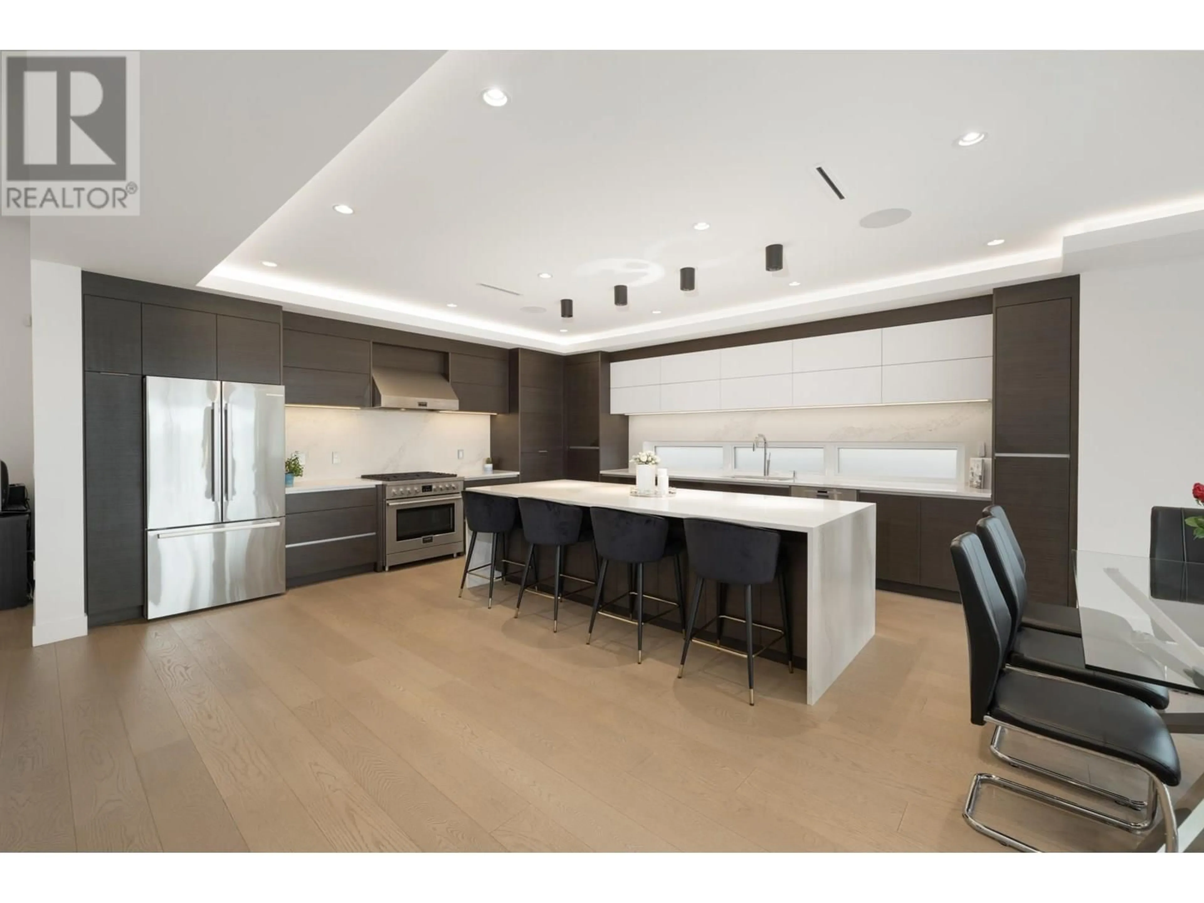 Open concept kitchen, unknown for 1052 CALVERHALL STREET, North Vancouver British Columbia V7L1Y3