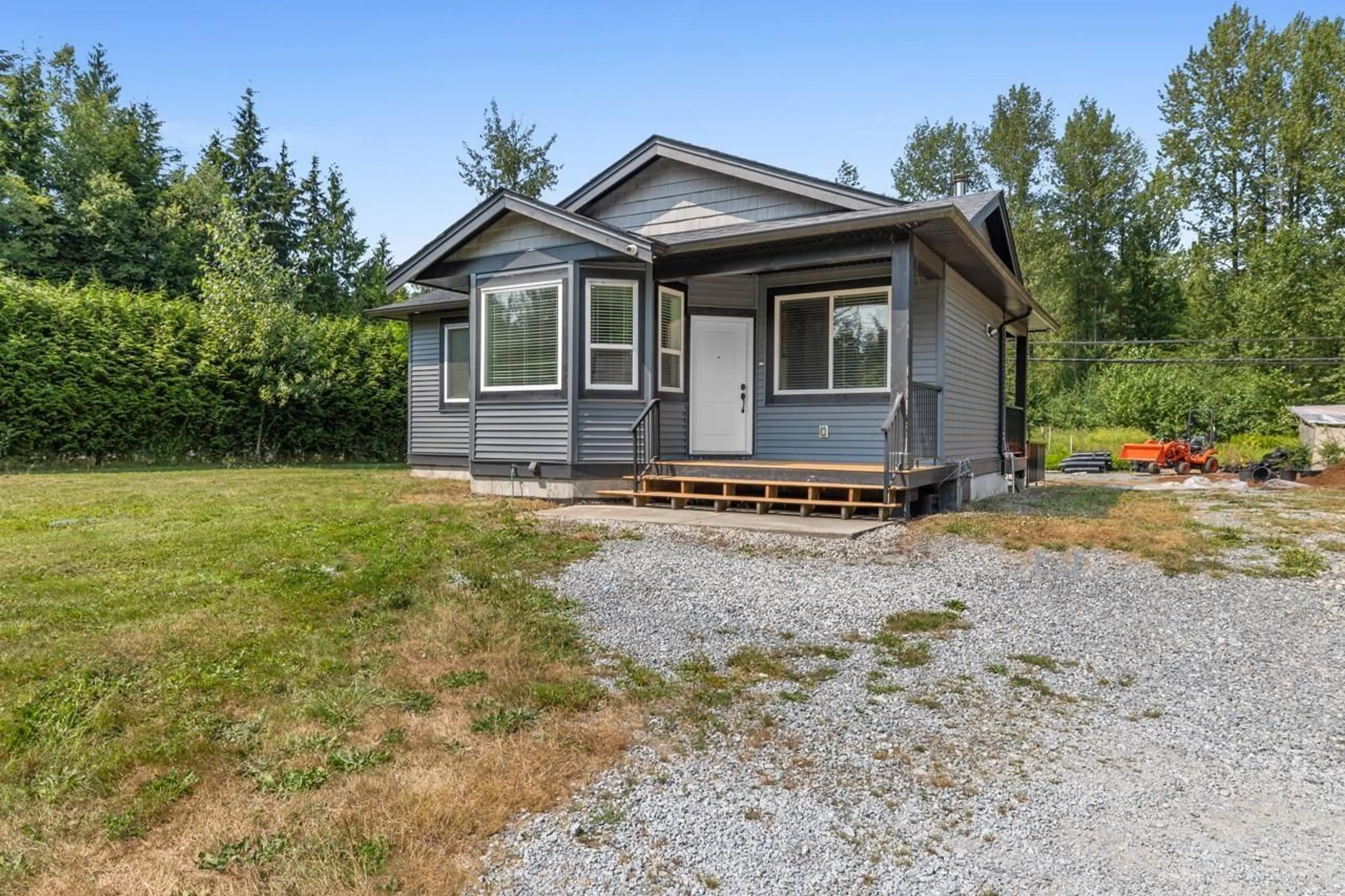 Home with vinyl exterior material, street for 29819 DEWDNEY TRUNK, Mission British Columbia V4S1B7