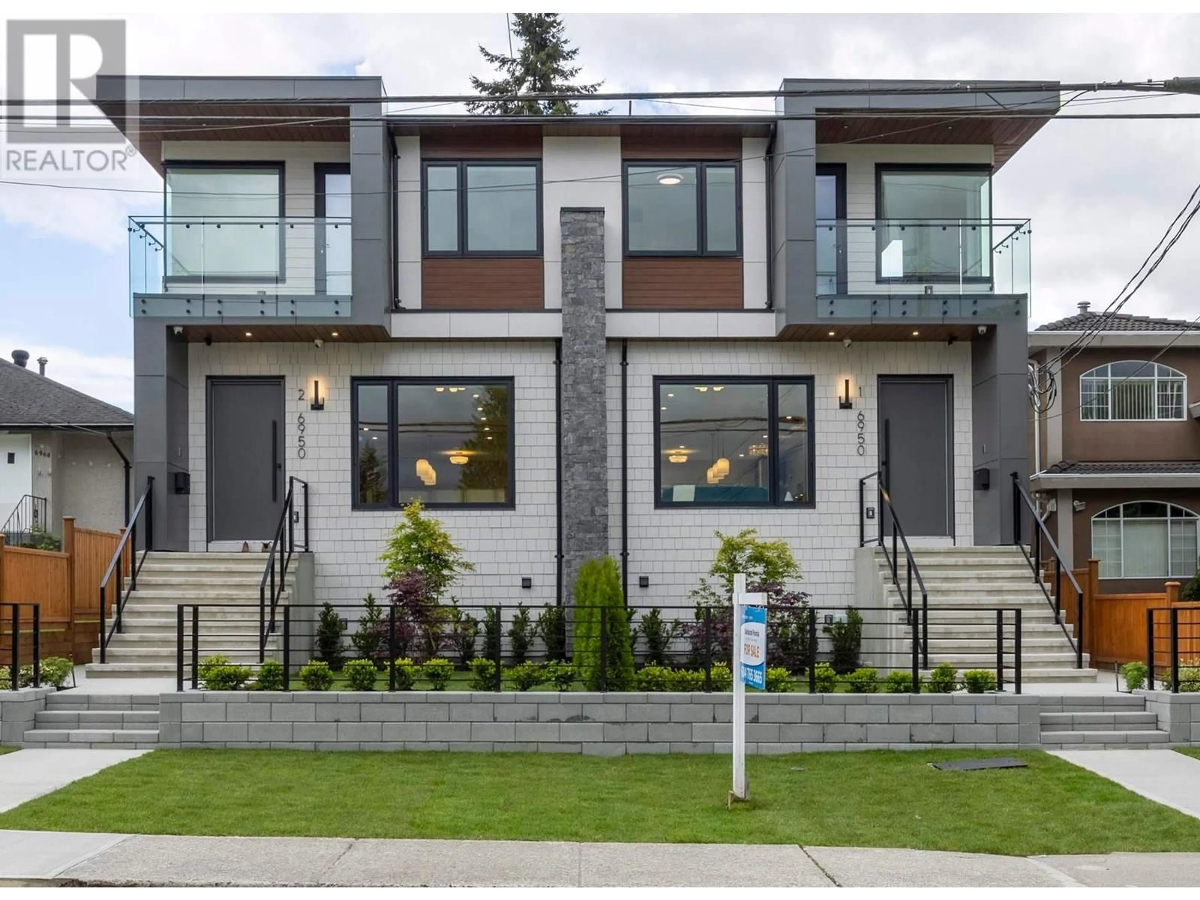 Home with brick exterior material, street for 2 - 6950 UNION STREET, Burnaby British Columbia V5B1X5