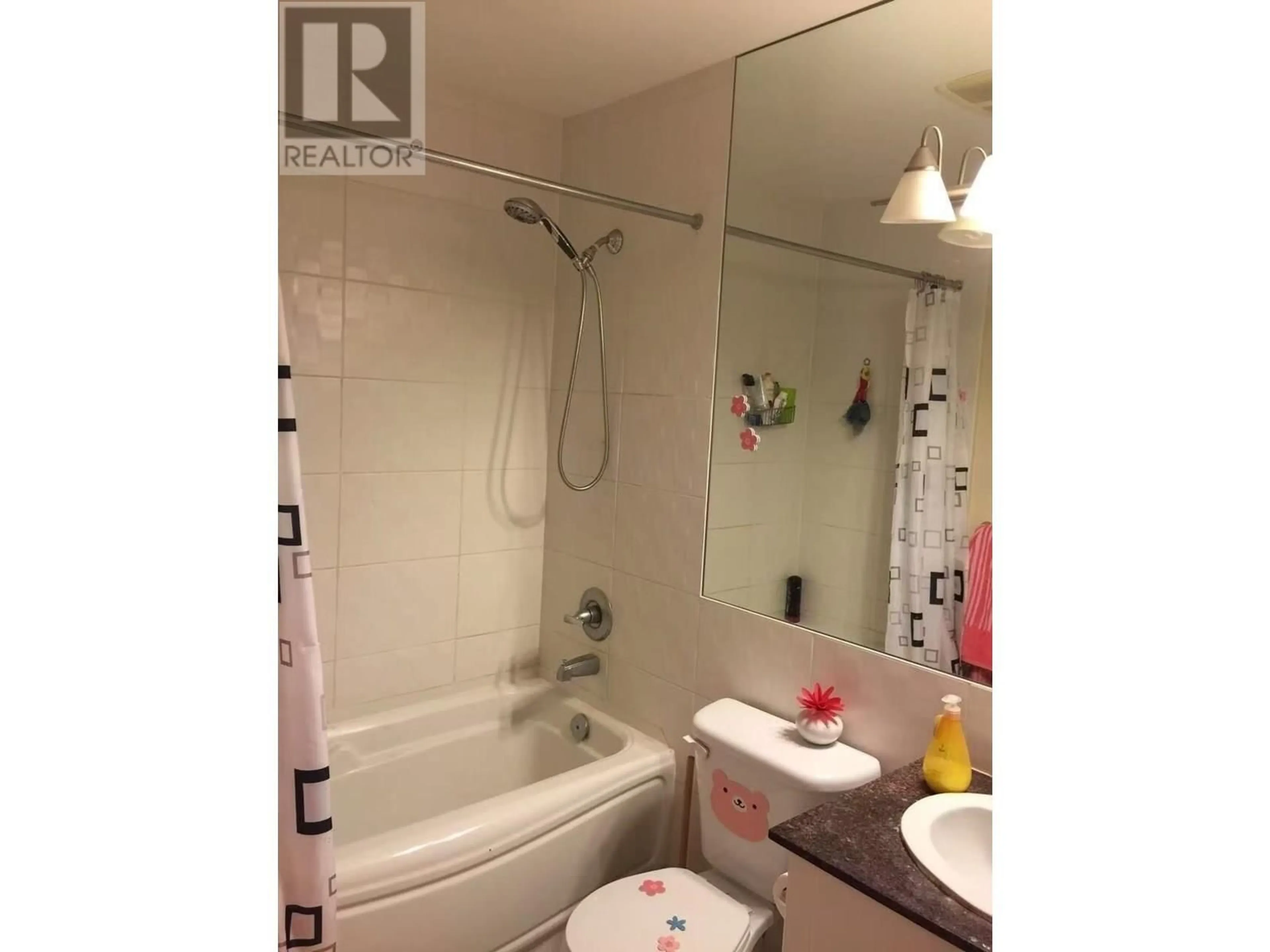 Standard bathroom, unknown for 310 - 3651 FOSTER AVENUE, Vancouver British Columbia V5R0A2