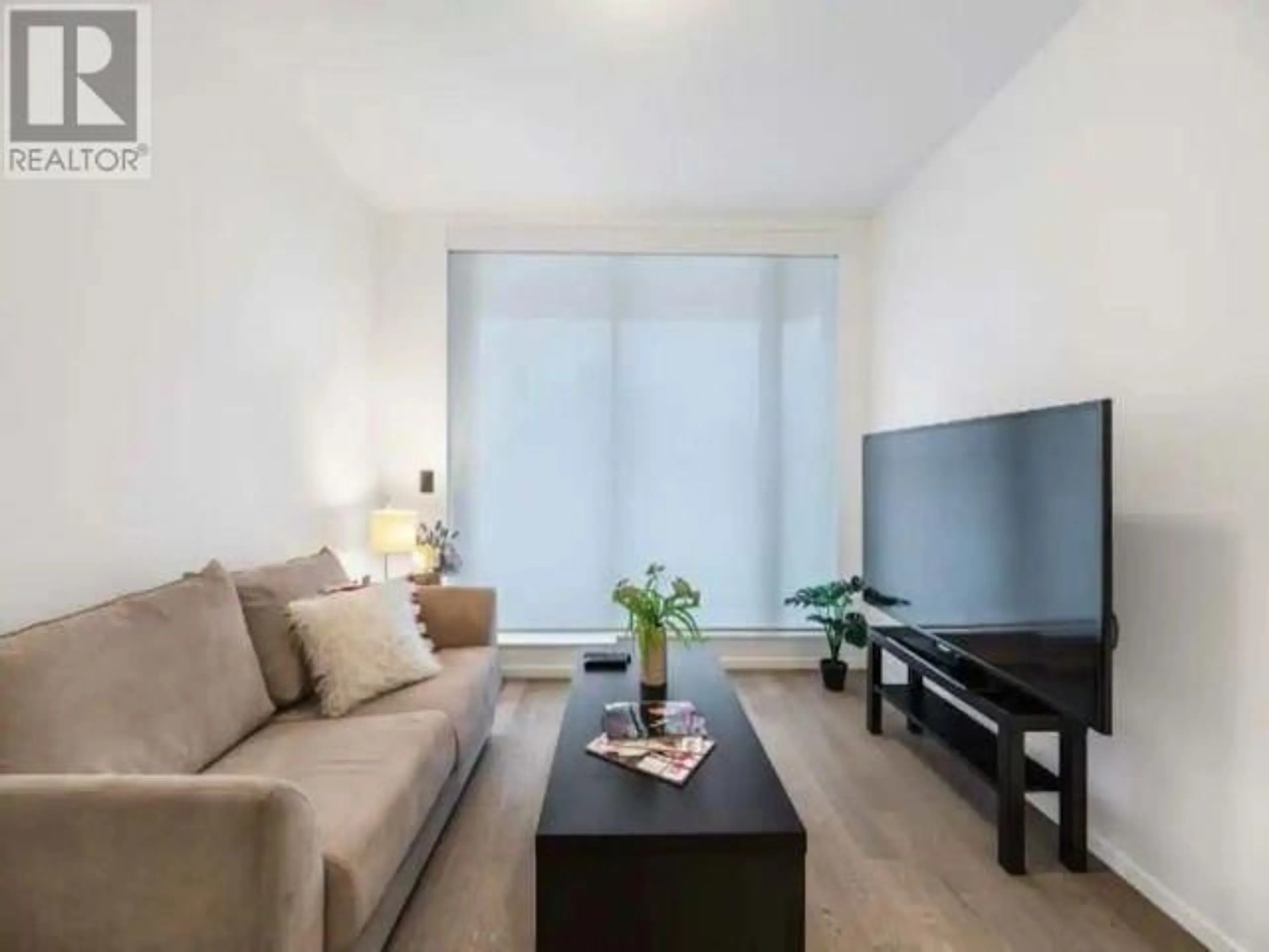 Living room with furniture, wood/laminate floor for 1504 - 1408 ROBSON STREET, Vancouver British Columbia V6G0E6