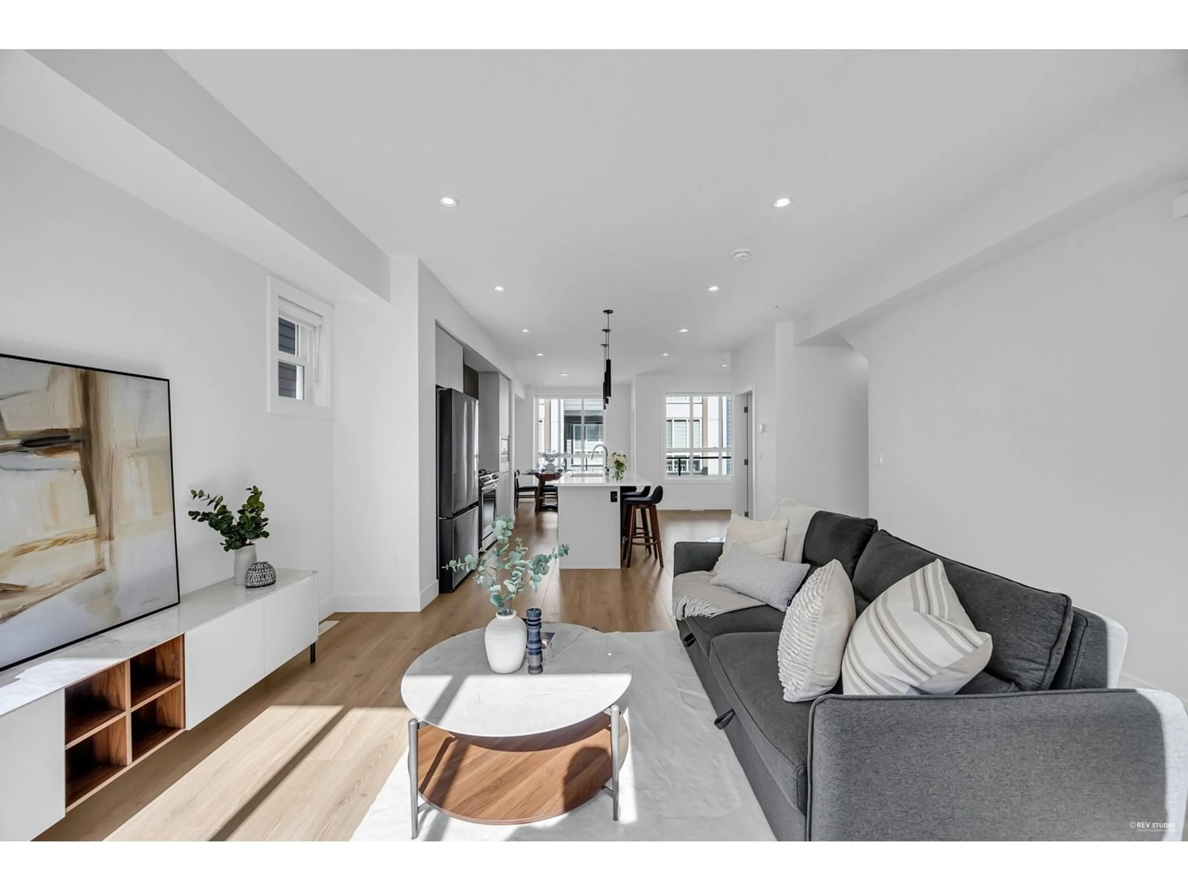 Living room with furniture, unknown for 31 - 7670 207, Langley British Columbia V2Y3N7