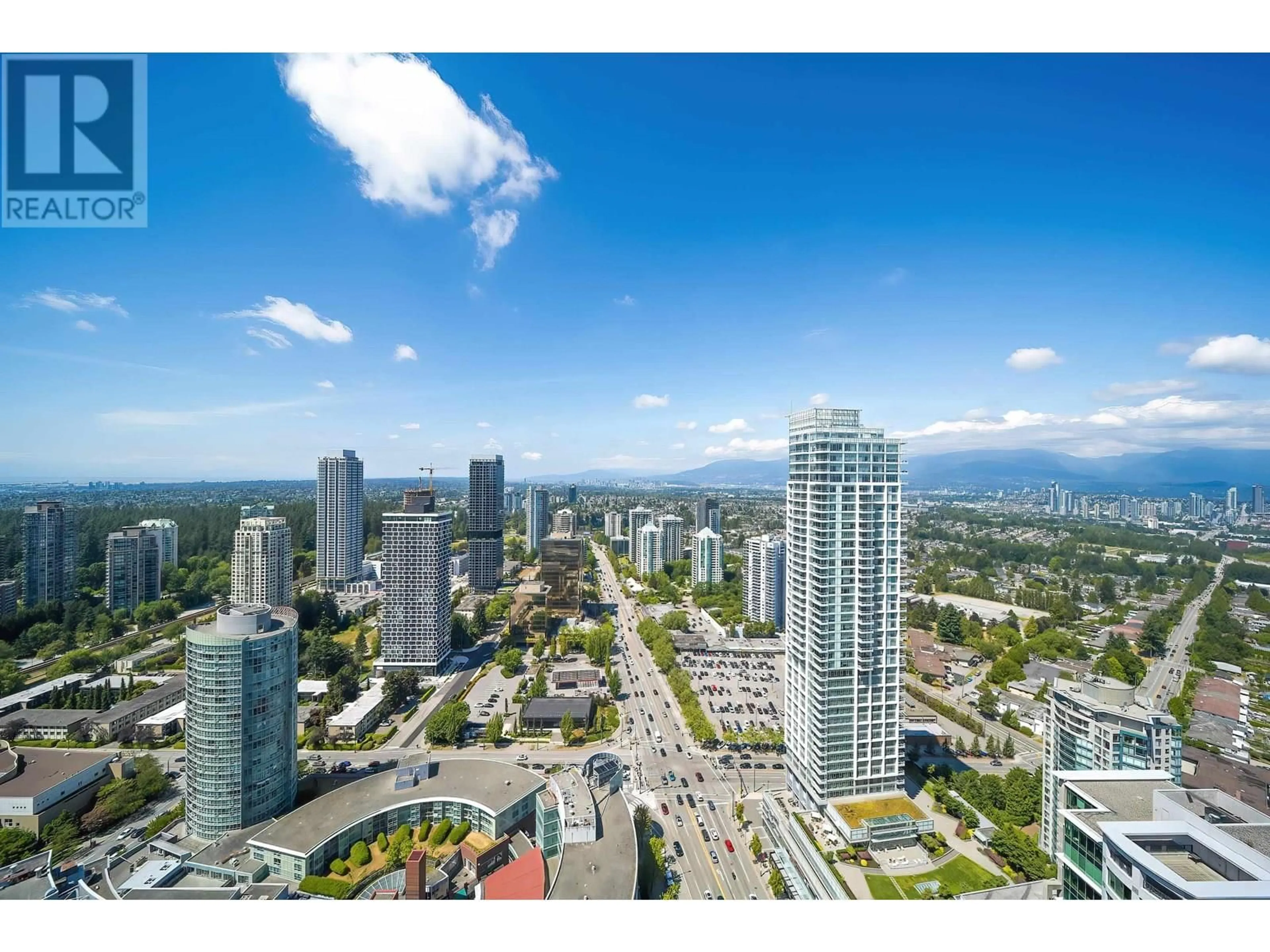 A pic from outside/outdoor area/front of a property/back of a property/a pic from drone, city buildings view from balcony for 4005 - 6000 MCKAY AVENUE, Burnaby British Columbia V5H0K2