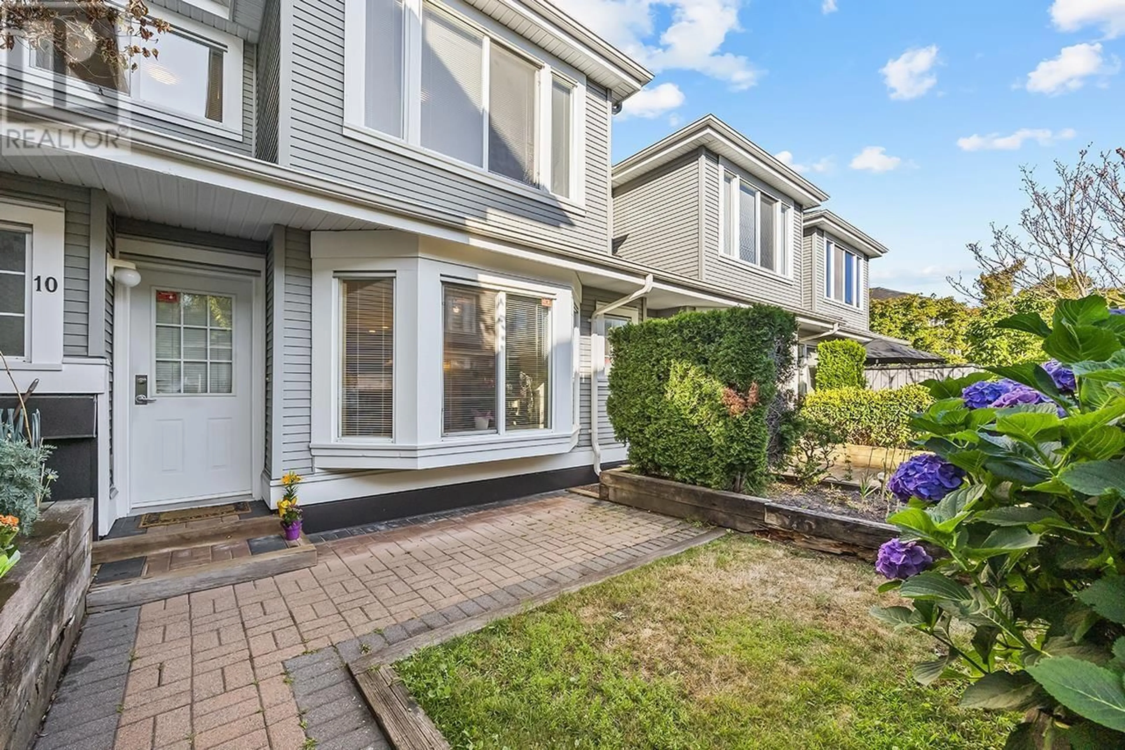 Unknown for 10 - 7370 STRIDE AVENUE, Burnaby British Columbia V3N5E6