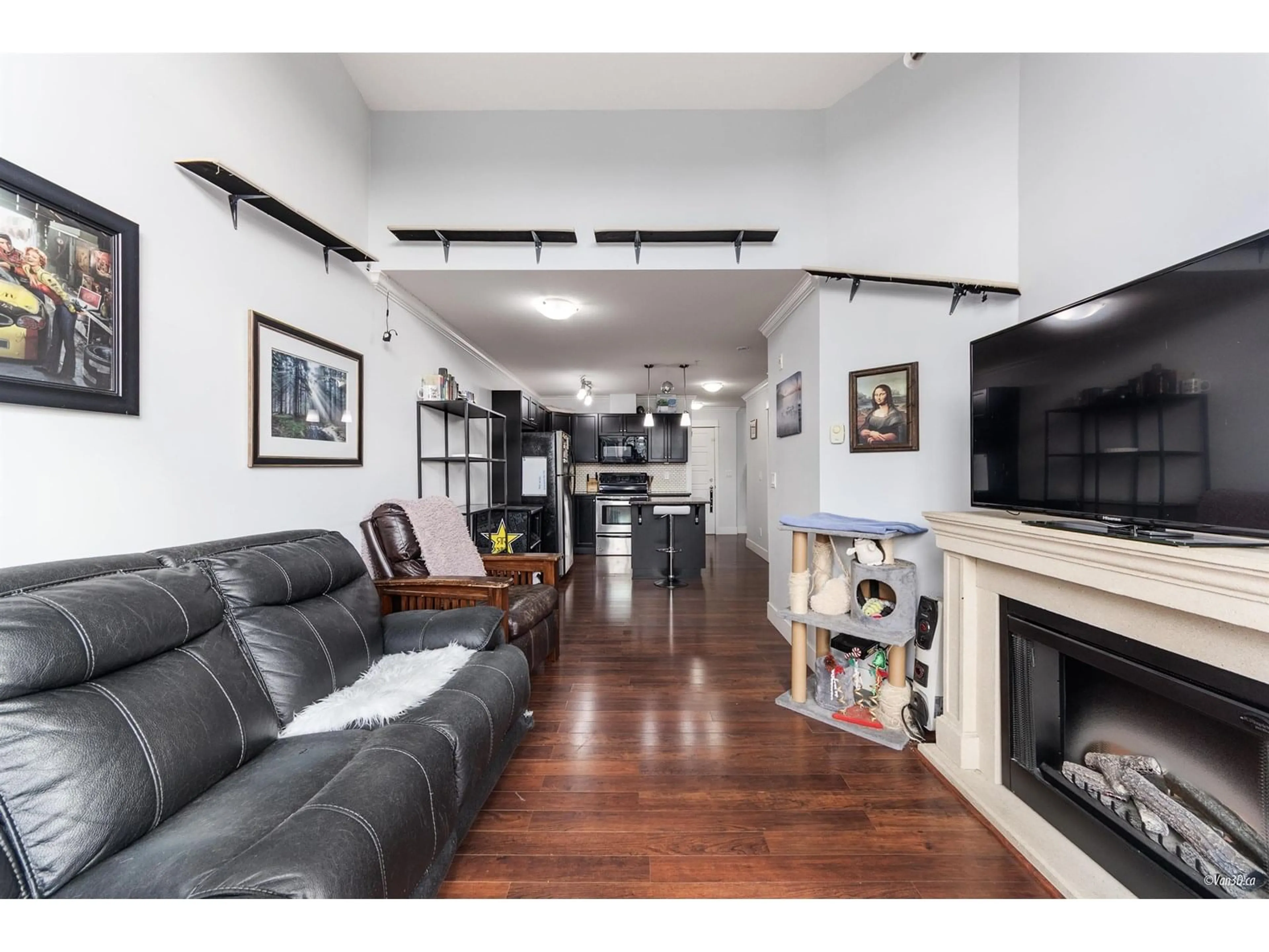 Living room with furniture, unknown for 402 - 30525 CARDINAL, Abbotsford British Columbia V2T0A8