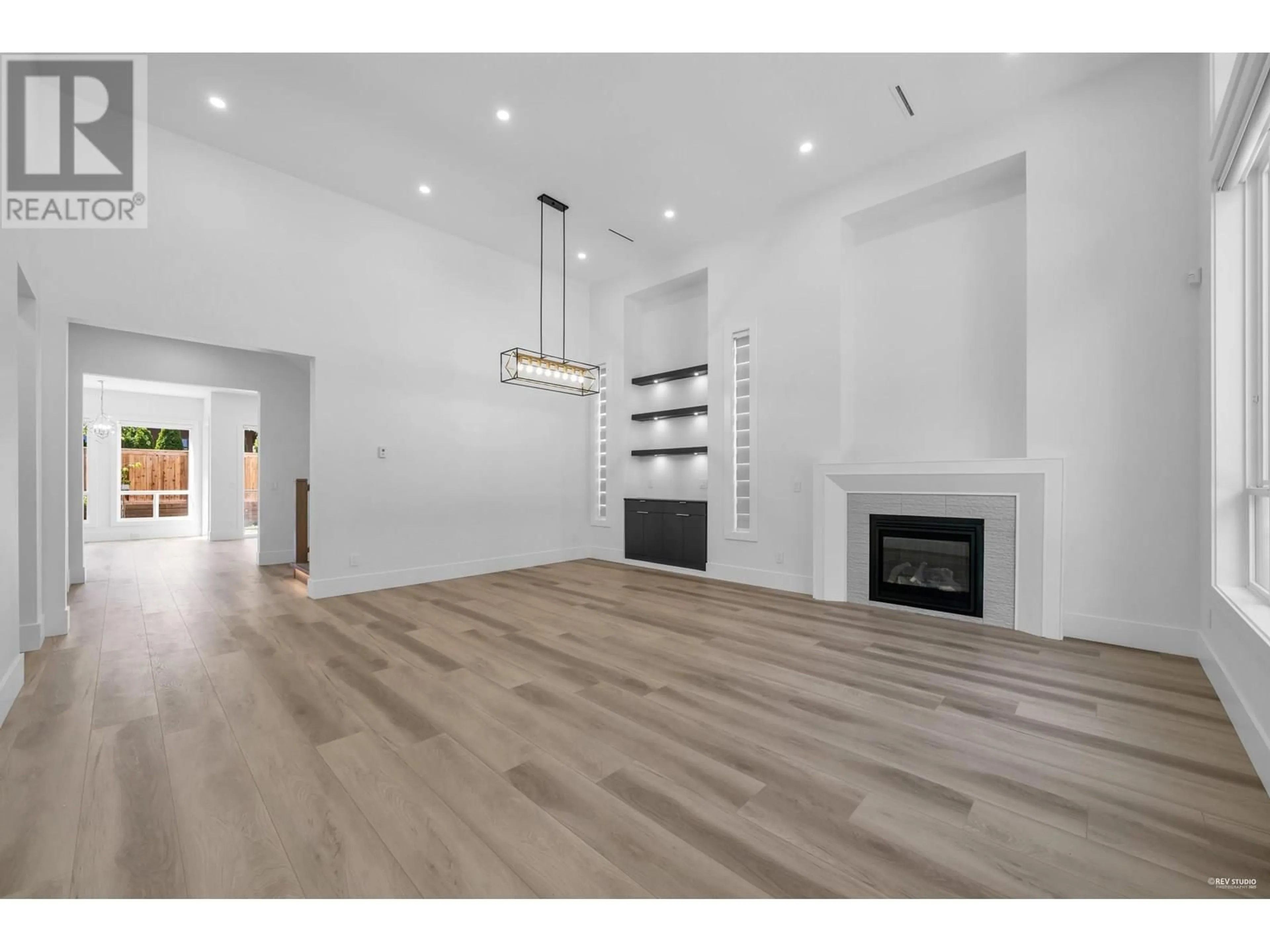Unknown for 5238 6 AVENUE, Delta British Columbia V4M1L5