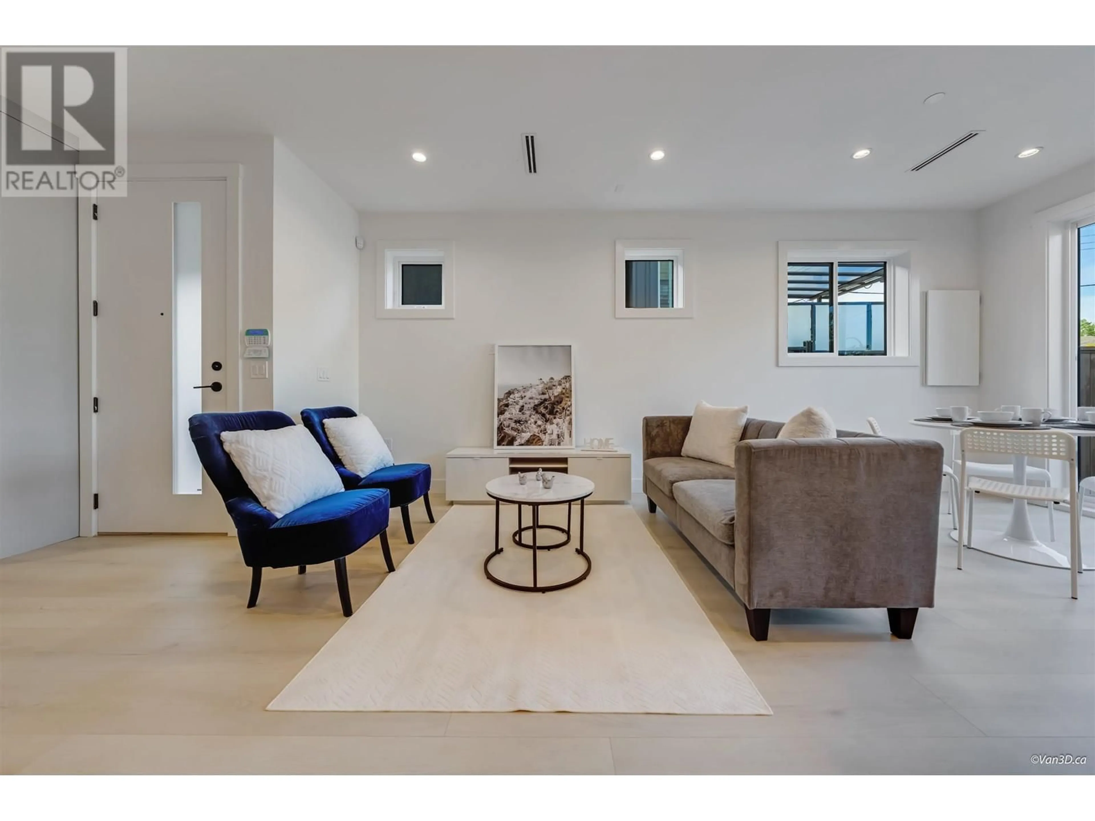 Living room with furniture, unknown for 1 - 7180 ONTARIO STREET, Vancouver British Columbia V5X3B6