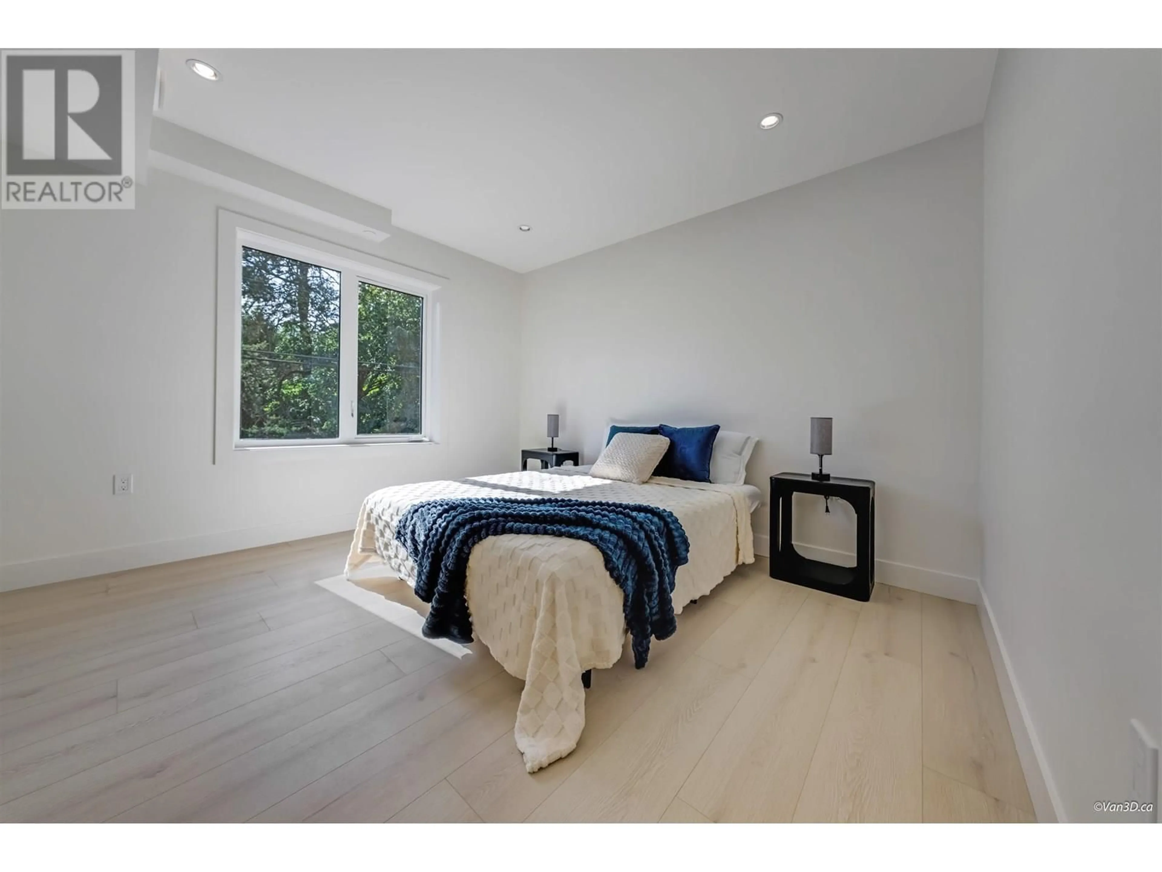 A pic of a room for 2 - 7180 ONTARIO STREET, Vancouver British Columbia V5X3B6