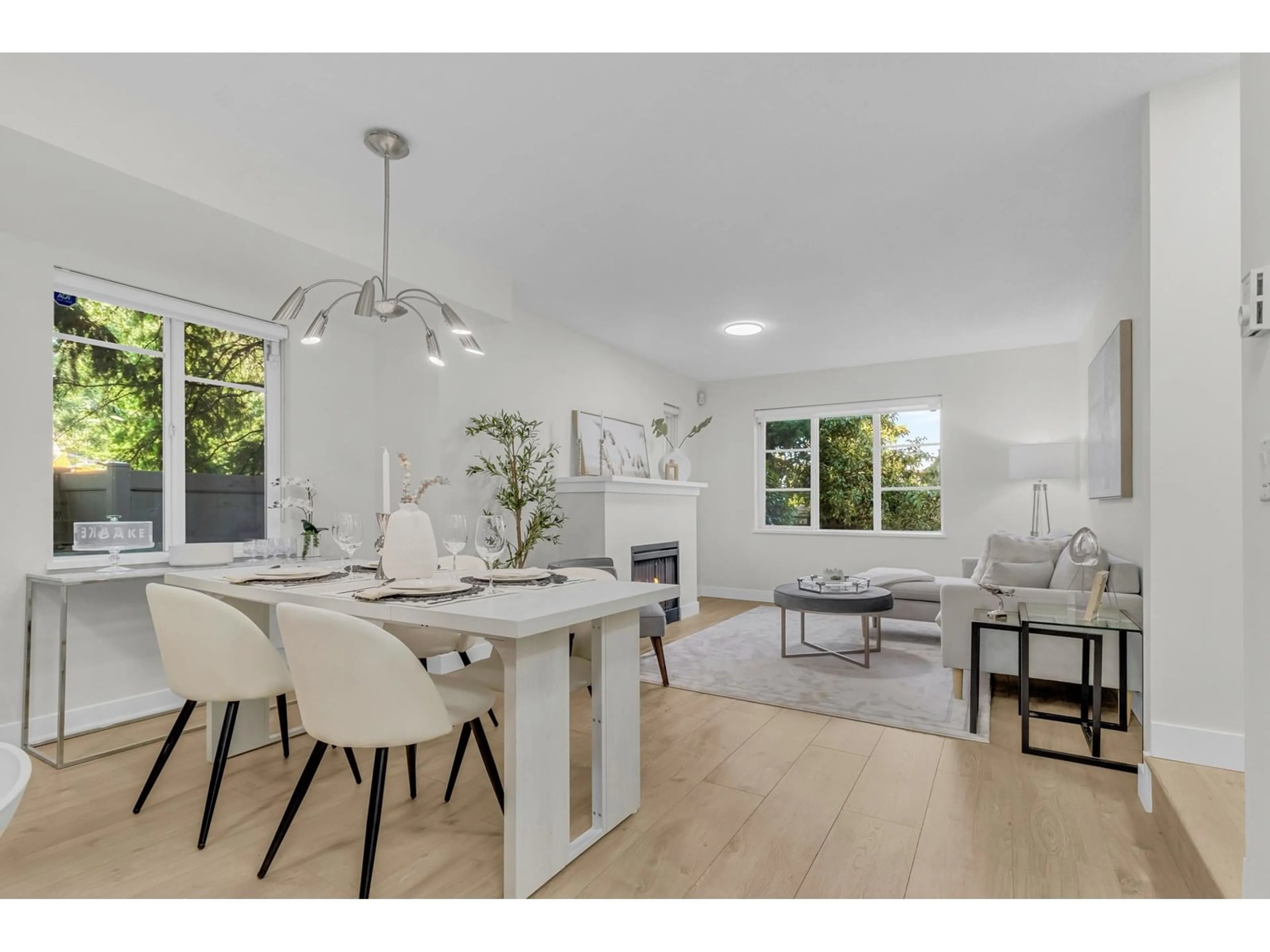Open concept kitchen, unknown for 44 - 15871 85, Surrey British Columbia V4N0Y9