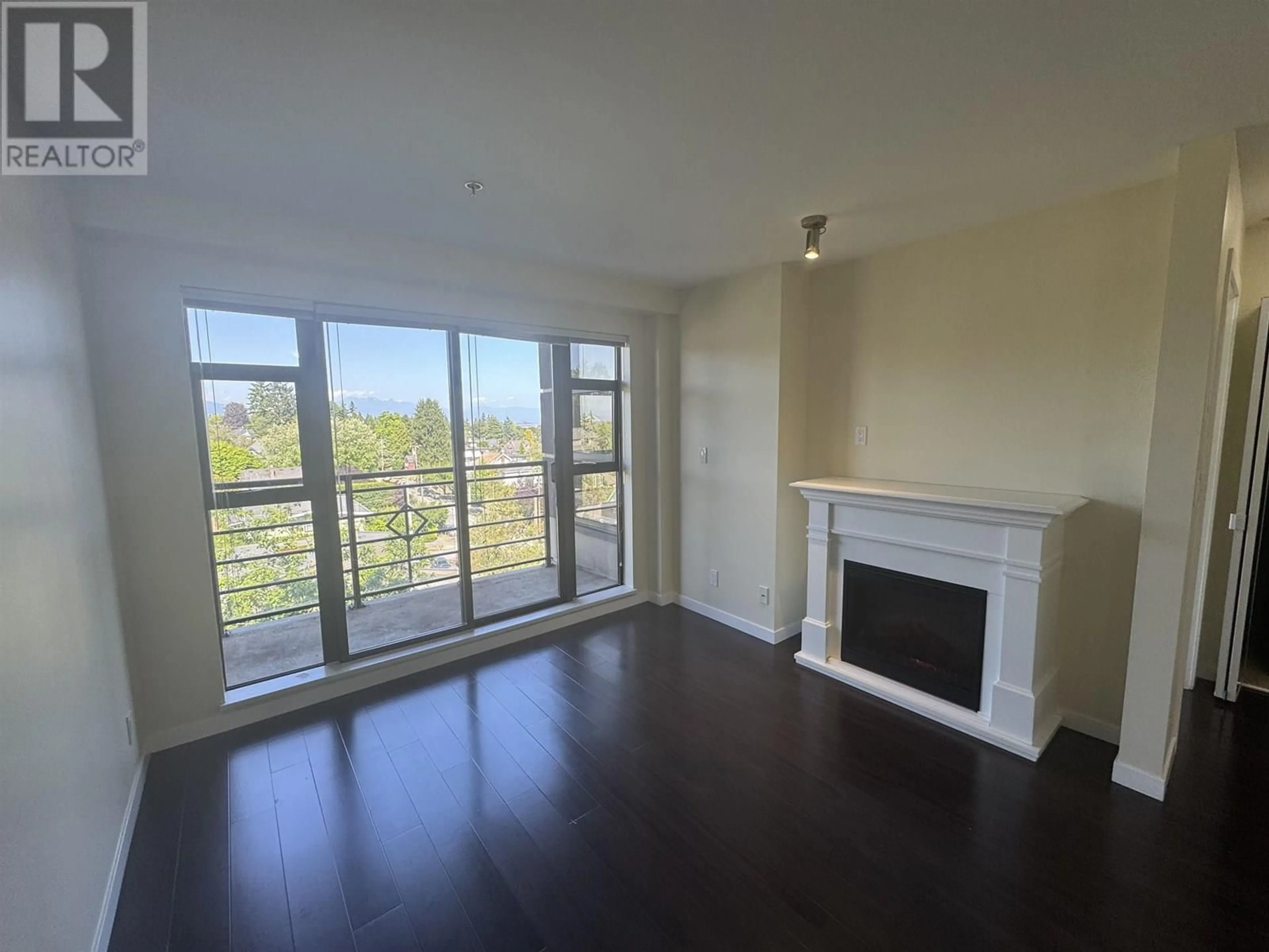 A pic of a room for 604 - 306 SIXTH STREET, New Westminster British Columbia V3L3A6