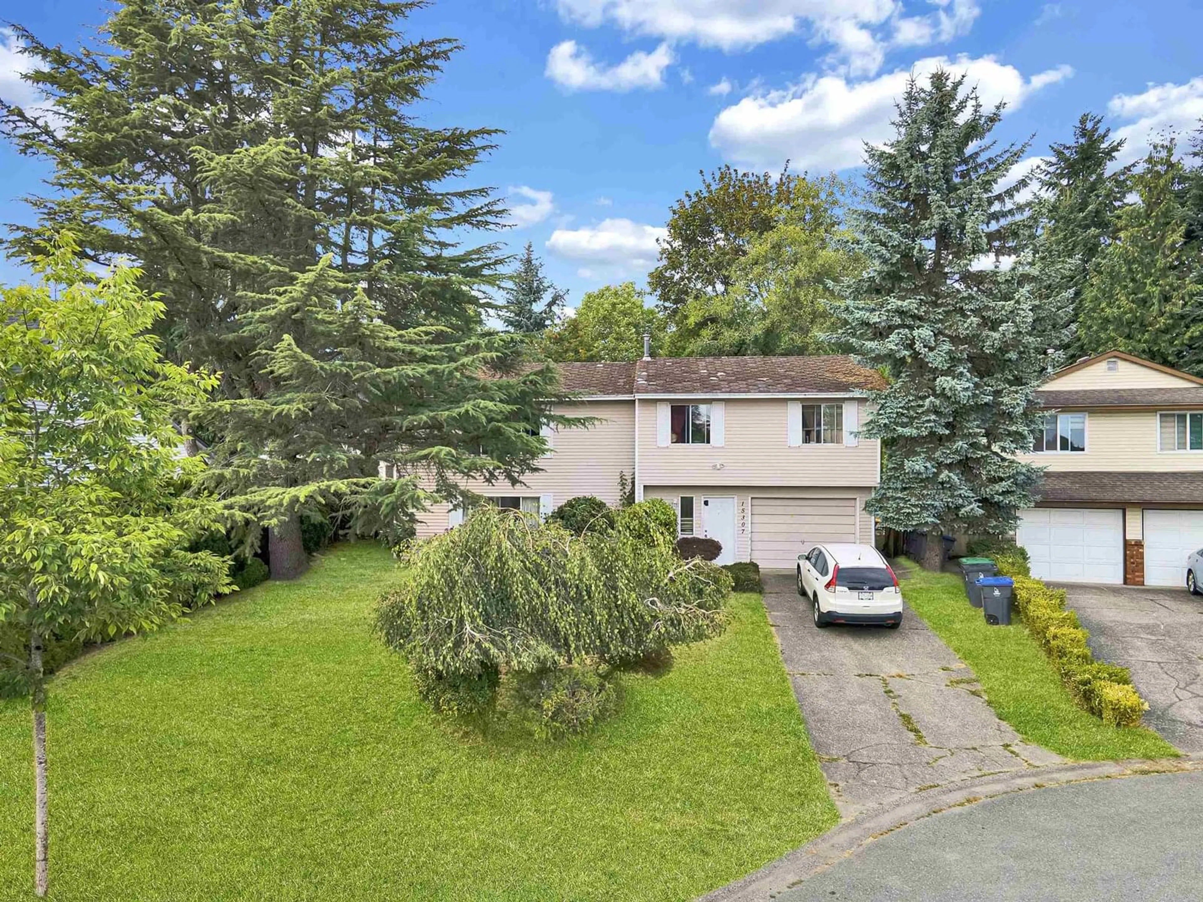 A pic from outside/outdoor area/front of a property/back of a property/a pic from drone, street for 15307 85A, Surrey British Columbia V3S6J4
