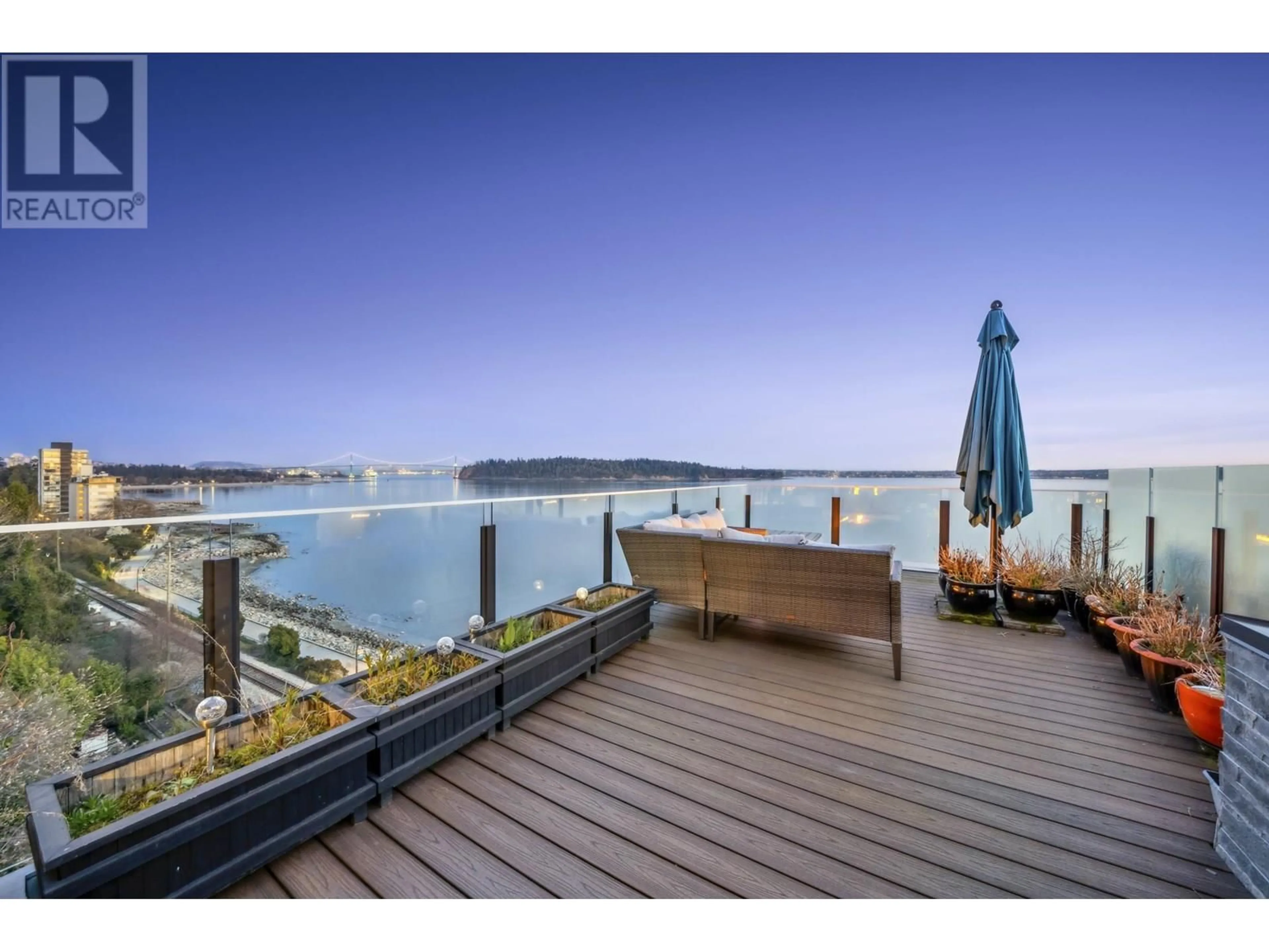 Patio, water/lake/river/ocean view for 602 - 2090 ARGYLE AVENUE, West Vancouver British Columbia V7V4R4