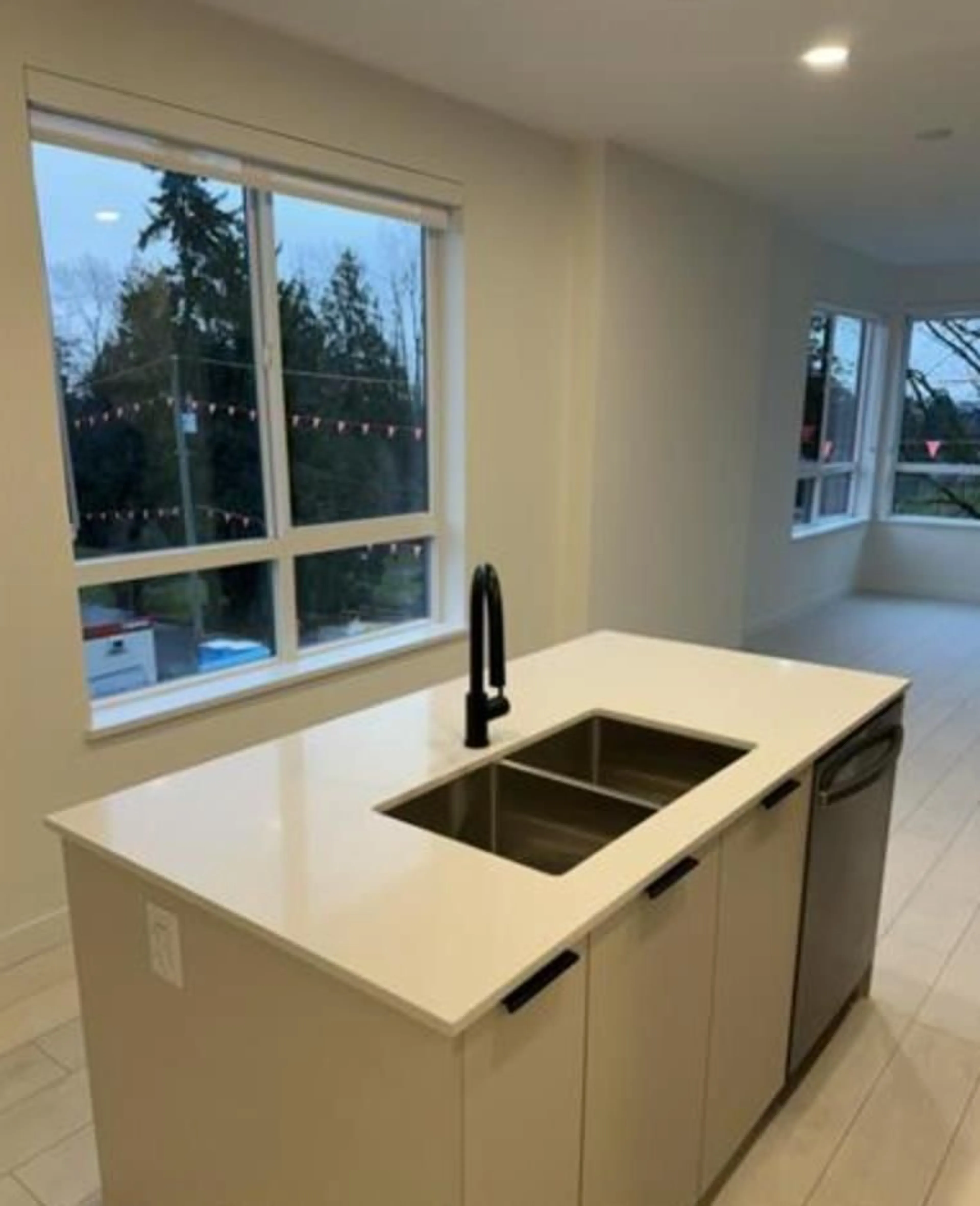 Unknown for 317 - 13439 94A, Surrey British Columbia V3V0G9