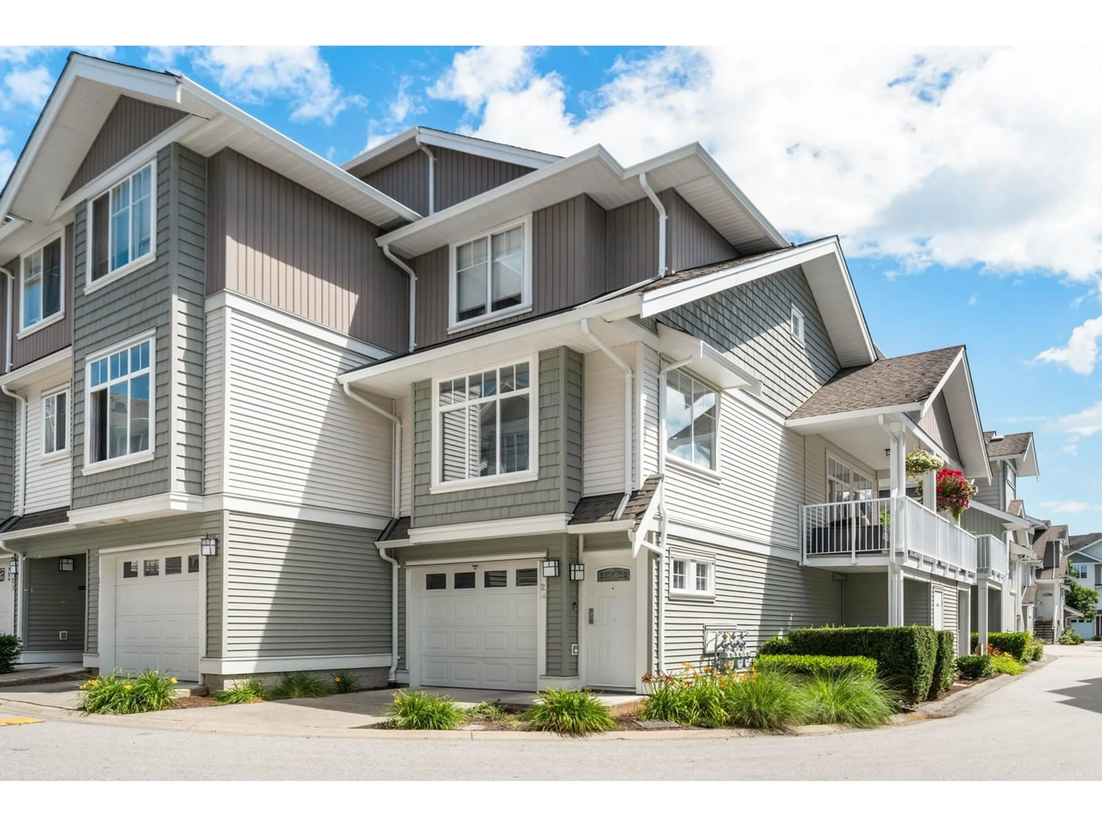 Home with vinyl exterior material, street for 24 - 19480 66, Surrey British Columbia V4N5W7