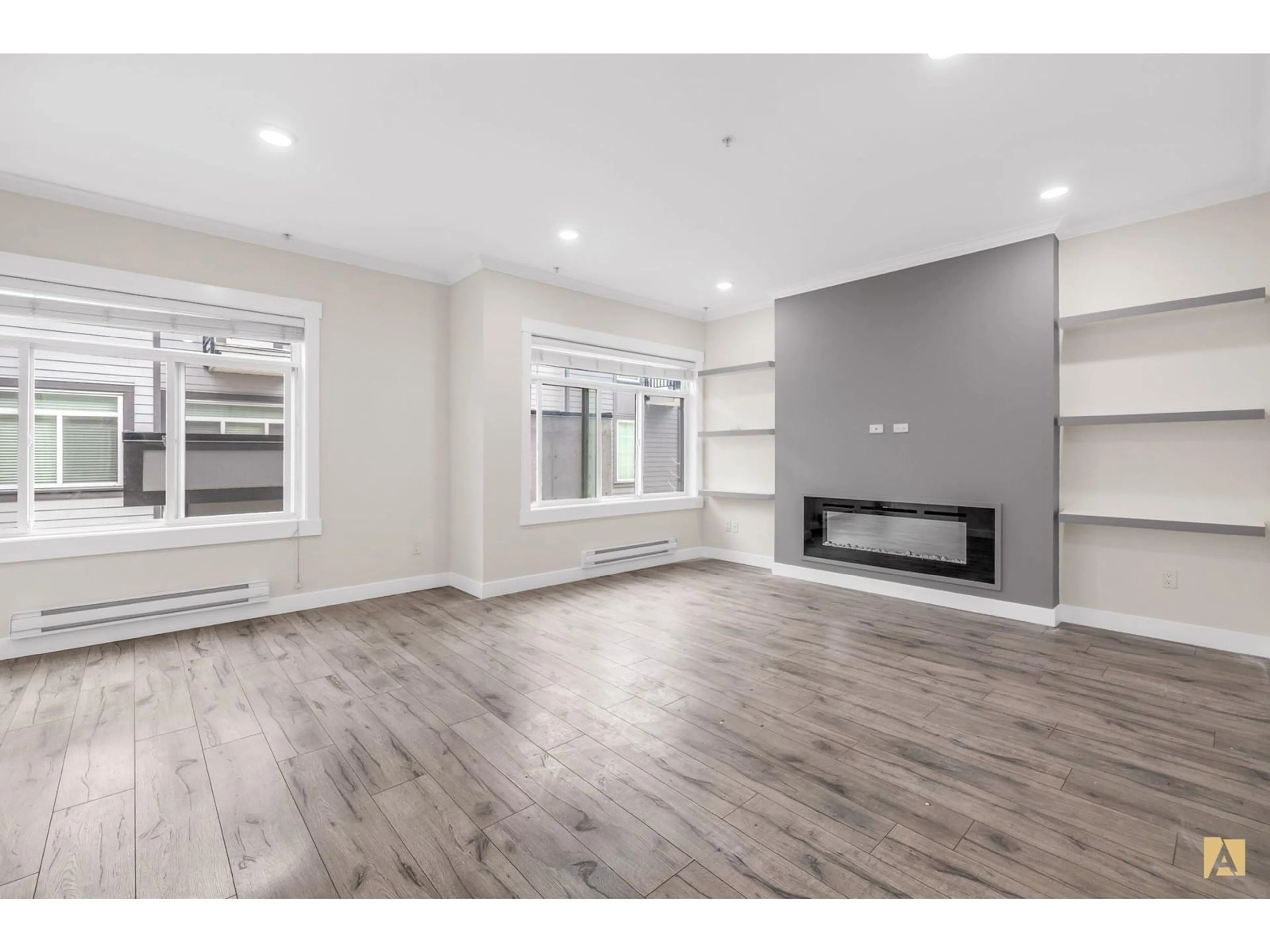 A pic of a room for 10 - 7247 140, Surrey British Columbia V3W1K8