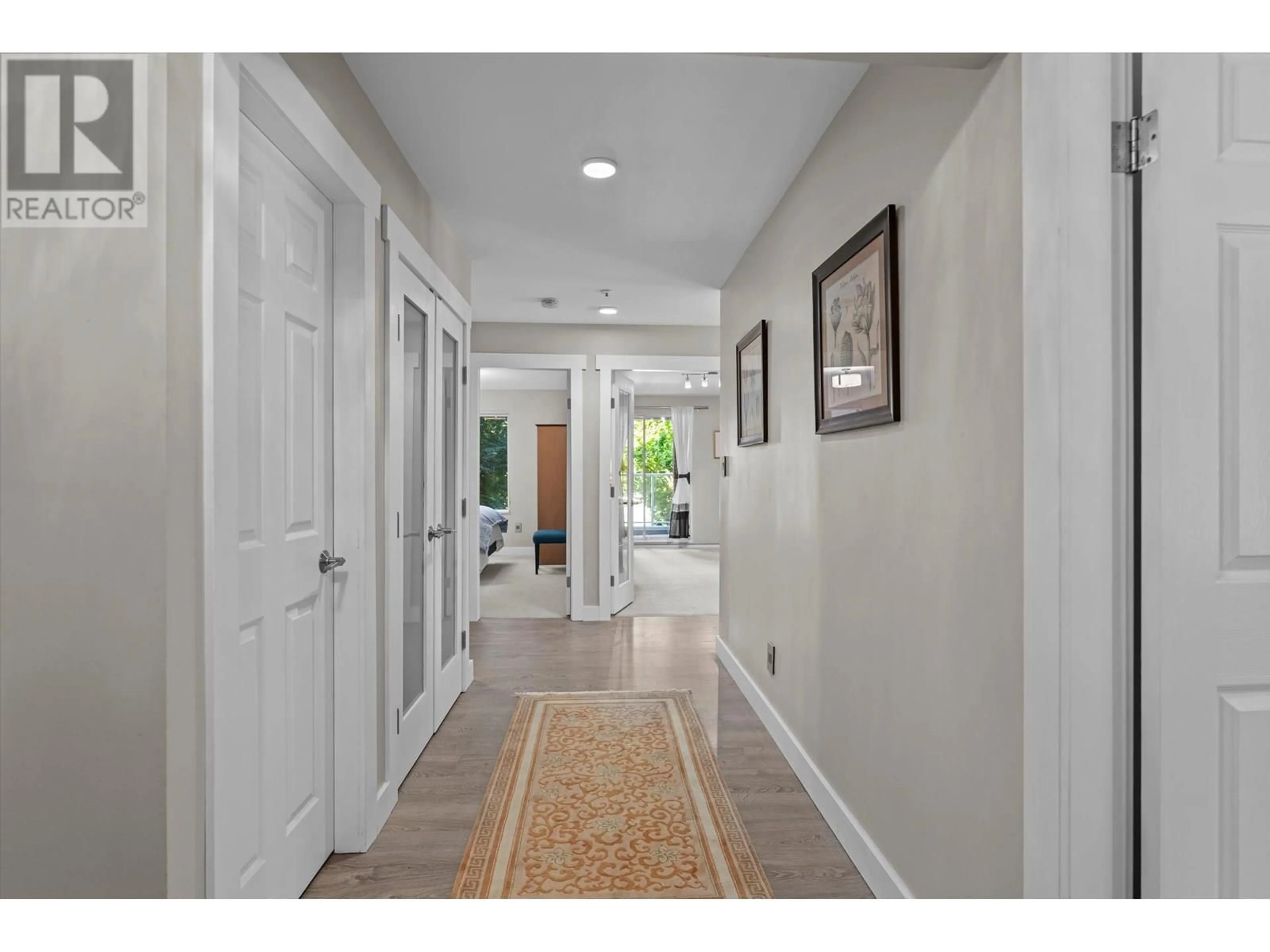 Indoor entryway for 201 - 2288 12TH AVENUE, Vancouver British Columbia V6K4R2