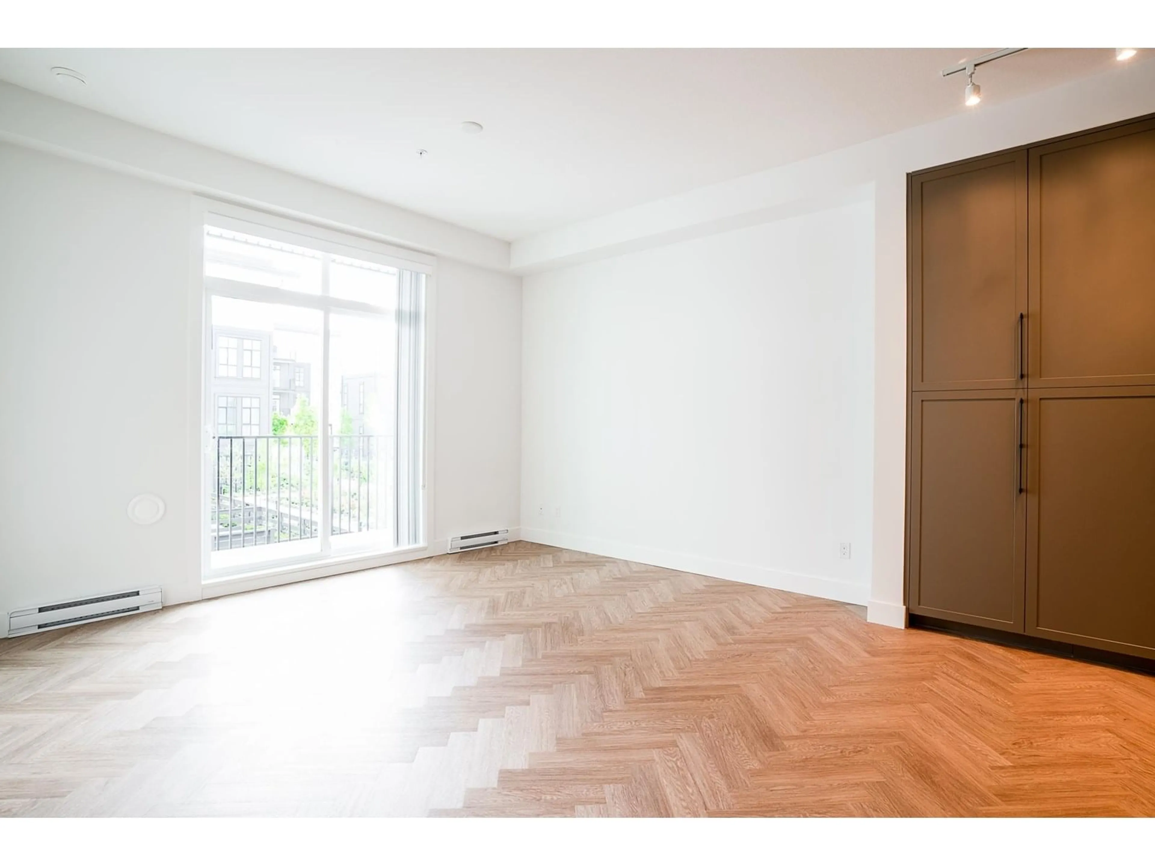 A pic of a room for 201 - 13929 105, Surrey British Columbia V3T2B6