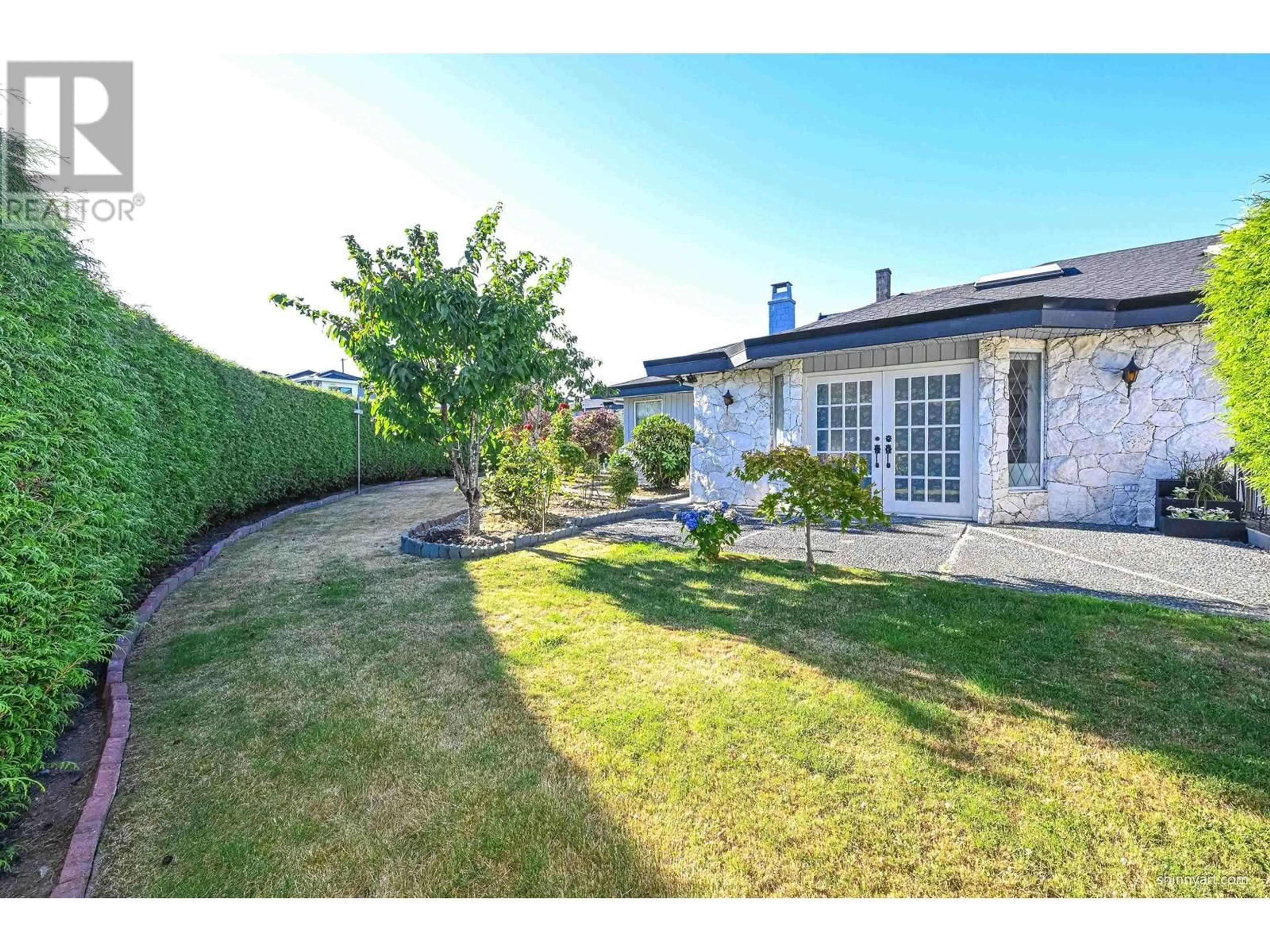 A pic from outside/outdoor area/front of a property/back of a property/a pic from drone, street for 4151 WALLER DRIVE, Richmond British Columbia V7E5P5