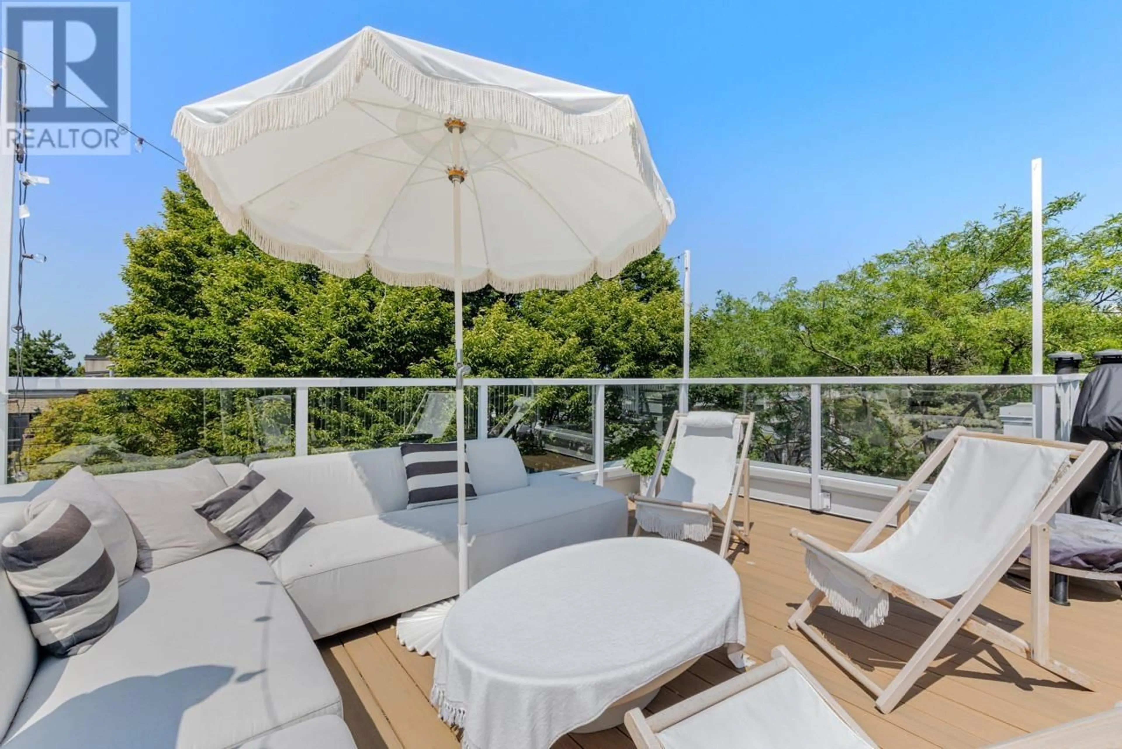 Patio, water/lake/river/ocean view for PH 401 - 2020 TRAFALGAR STREET, Vancouver British Columbia V6K3S6