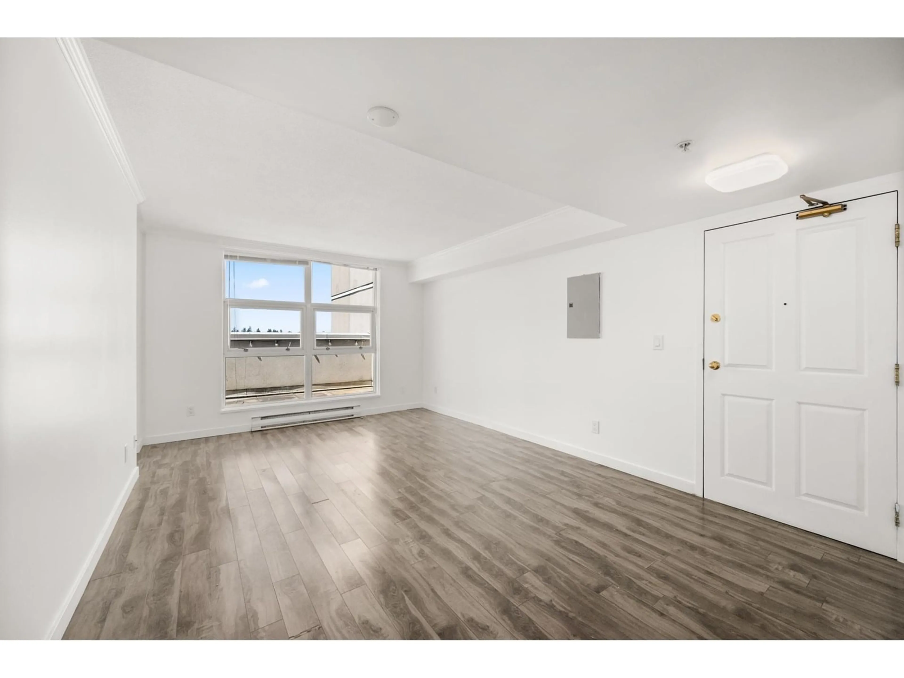 A pic of a room for 1405 - 10523 UNIVERSITY, Surrey British Columbia V3T5T8