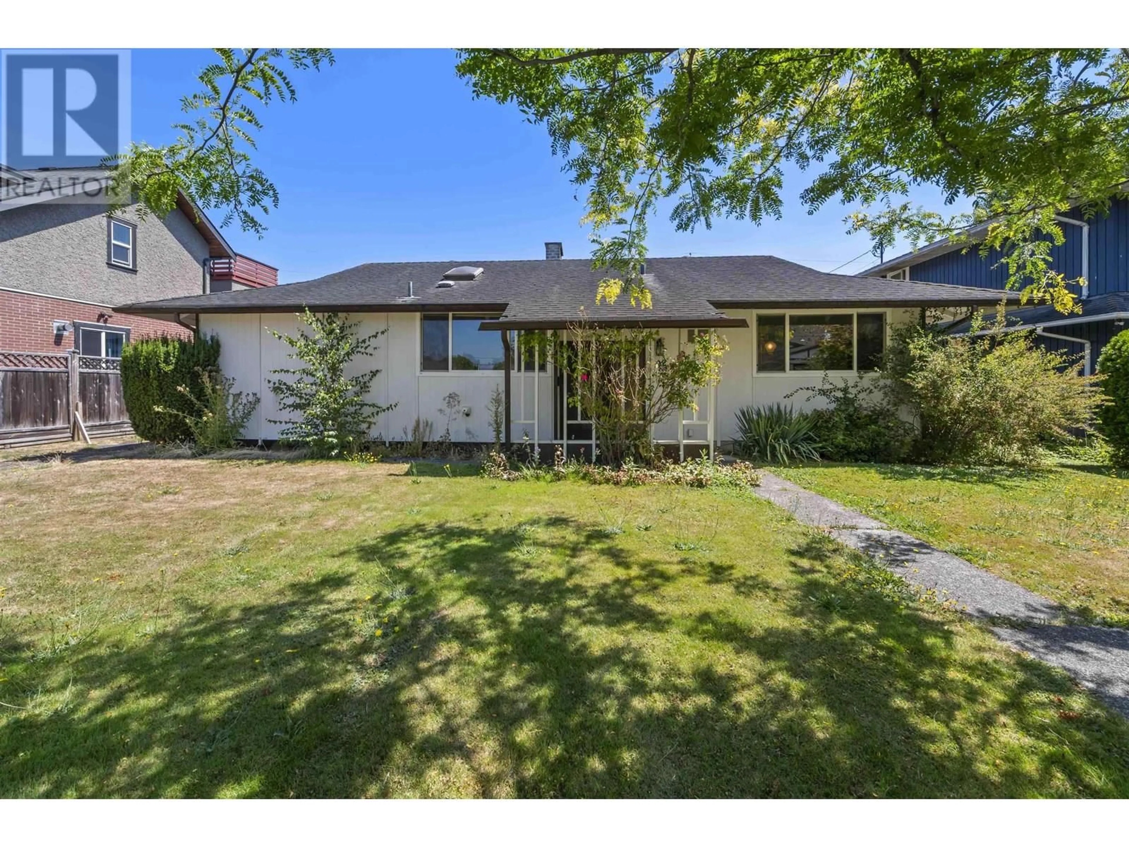 A pic from outside/outdoor area/front of a property/back of a property/a pic from drone, street for 10531 AINSWORTH CRESCENT, Richmond British Columbia V7A3V5