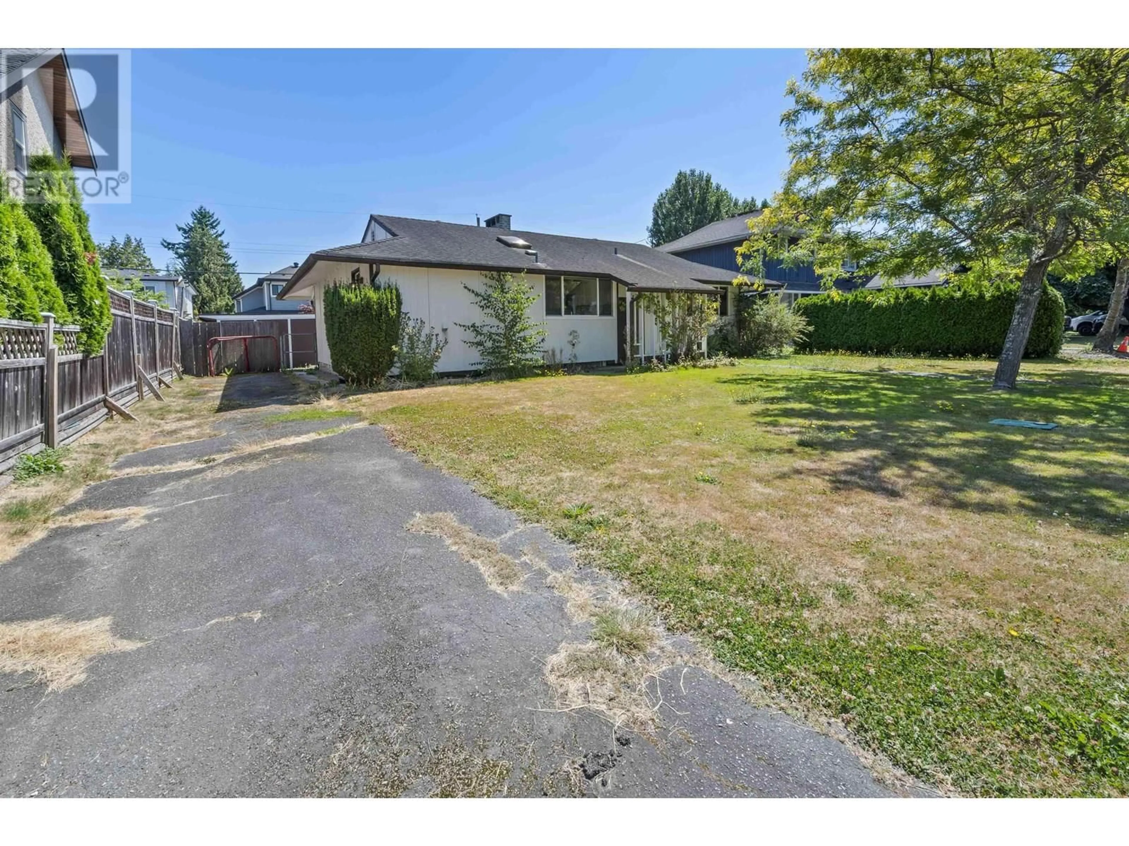 A pic from outside/outdoor area/front of a property/back of a property/a pic from drone, street for 10531 AINSWORTH CRESCENT, Richmond British Columbia V7A3V5