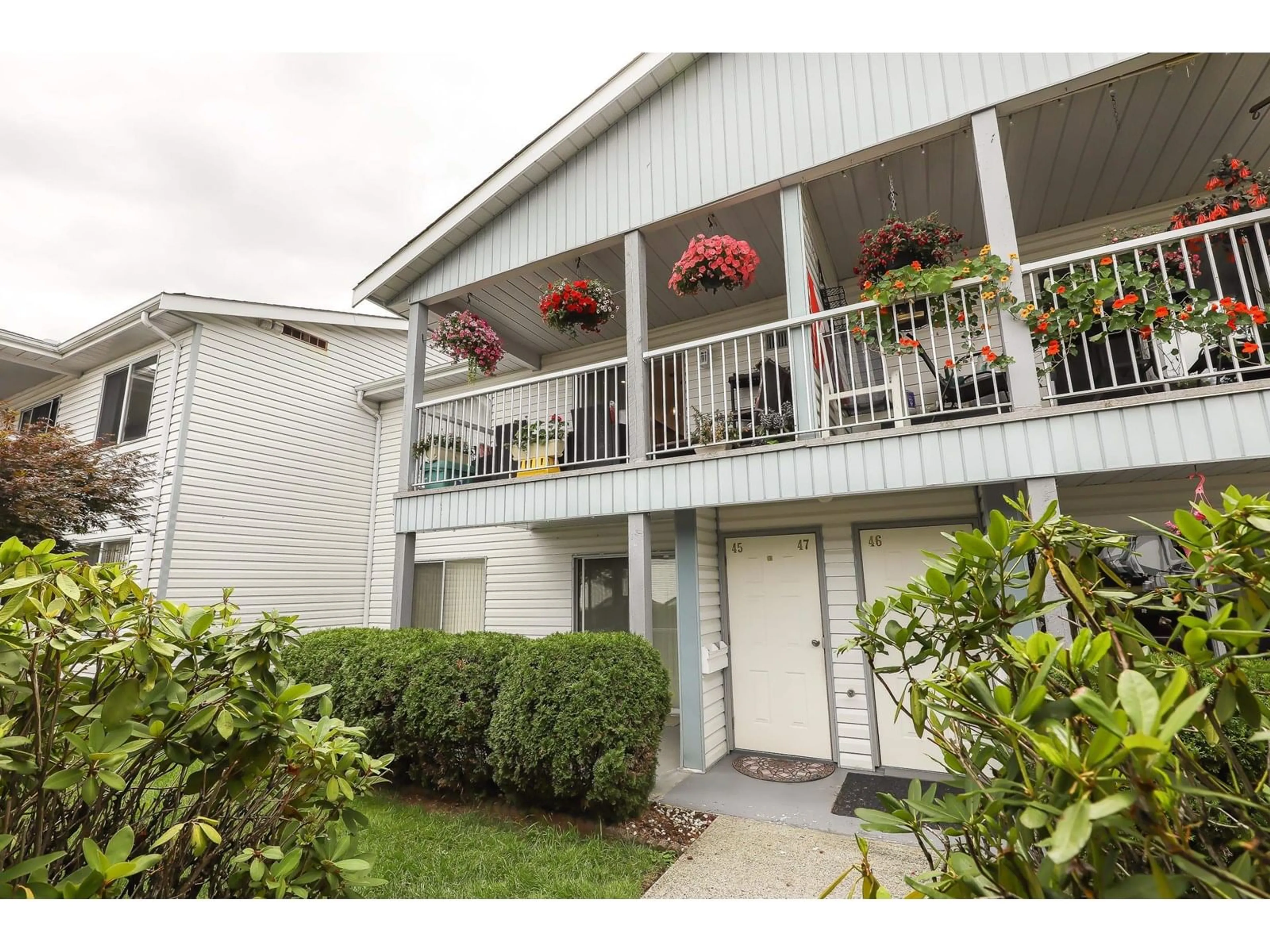 Patio, street for 46 - 32691 GARIBALDI, Abbotsford British Columbia V2T5T7