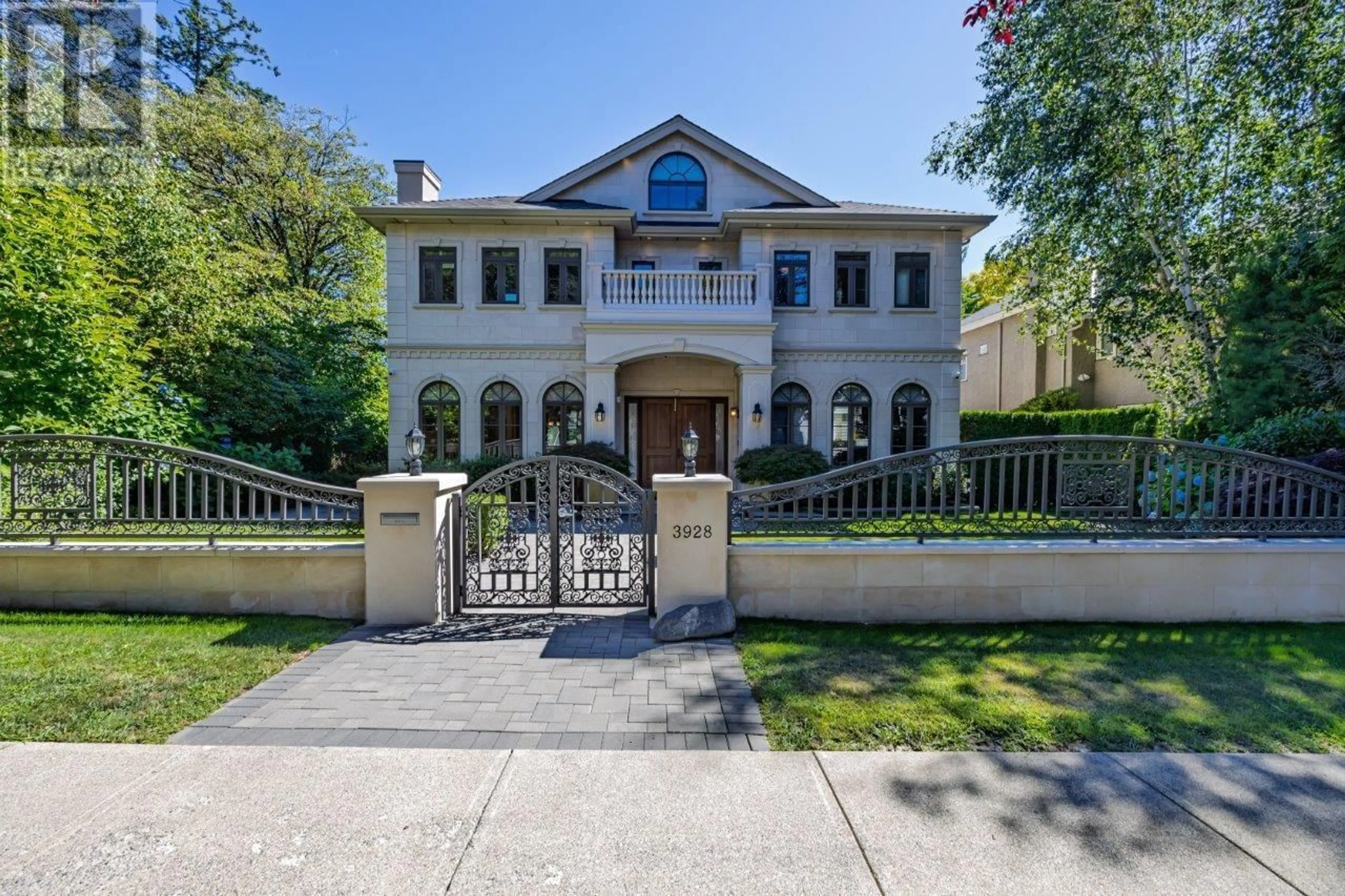 Unknown for 3928 34TH AVENUE, Vancouver British Columbia V6N2L5