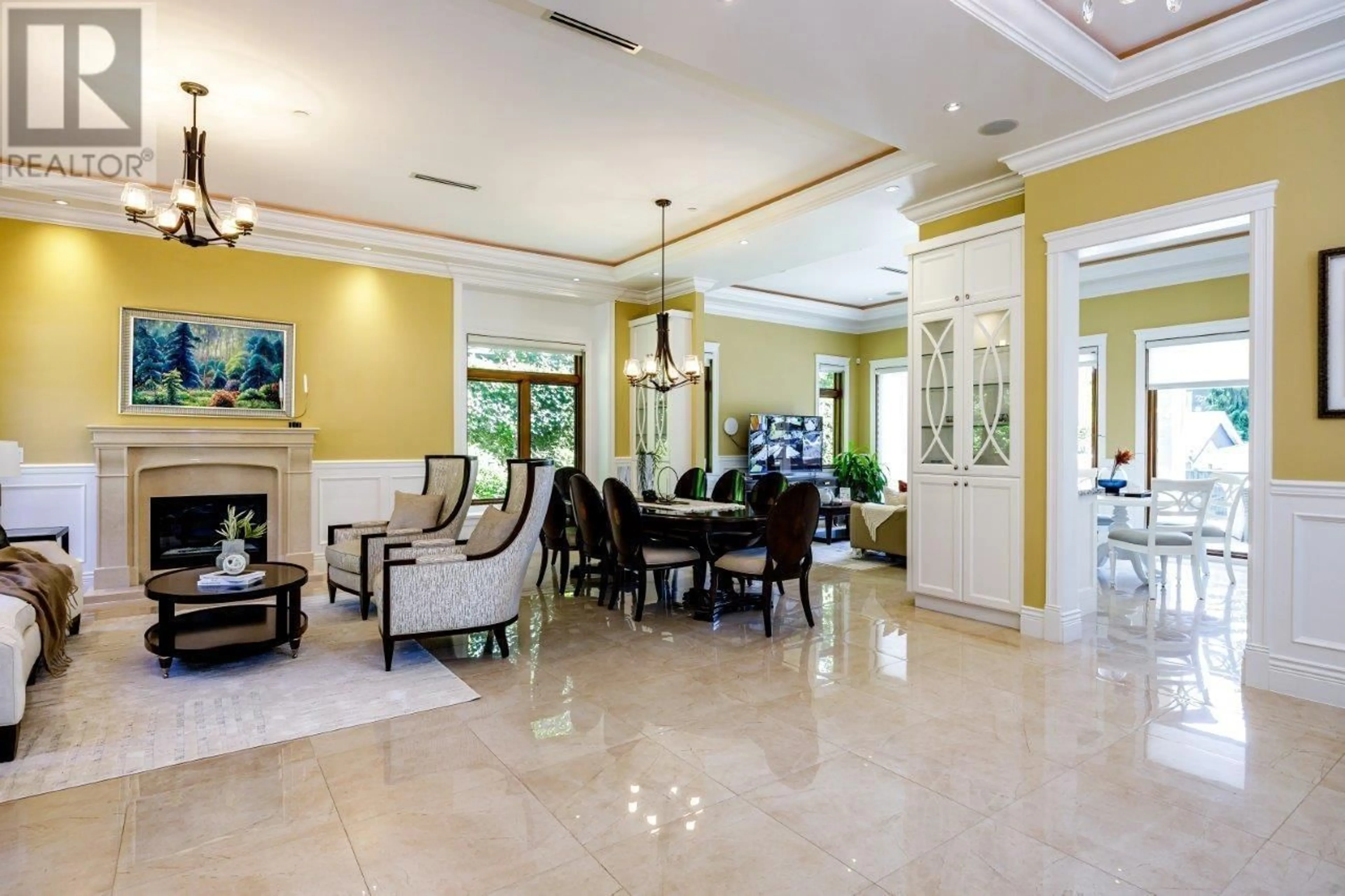 Indoor foyer for 3928 34TH AVENUE, Vancouver British Columbia V6N2L5
