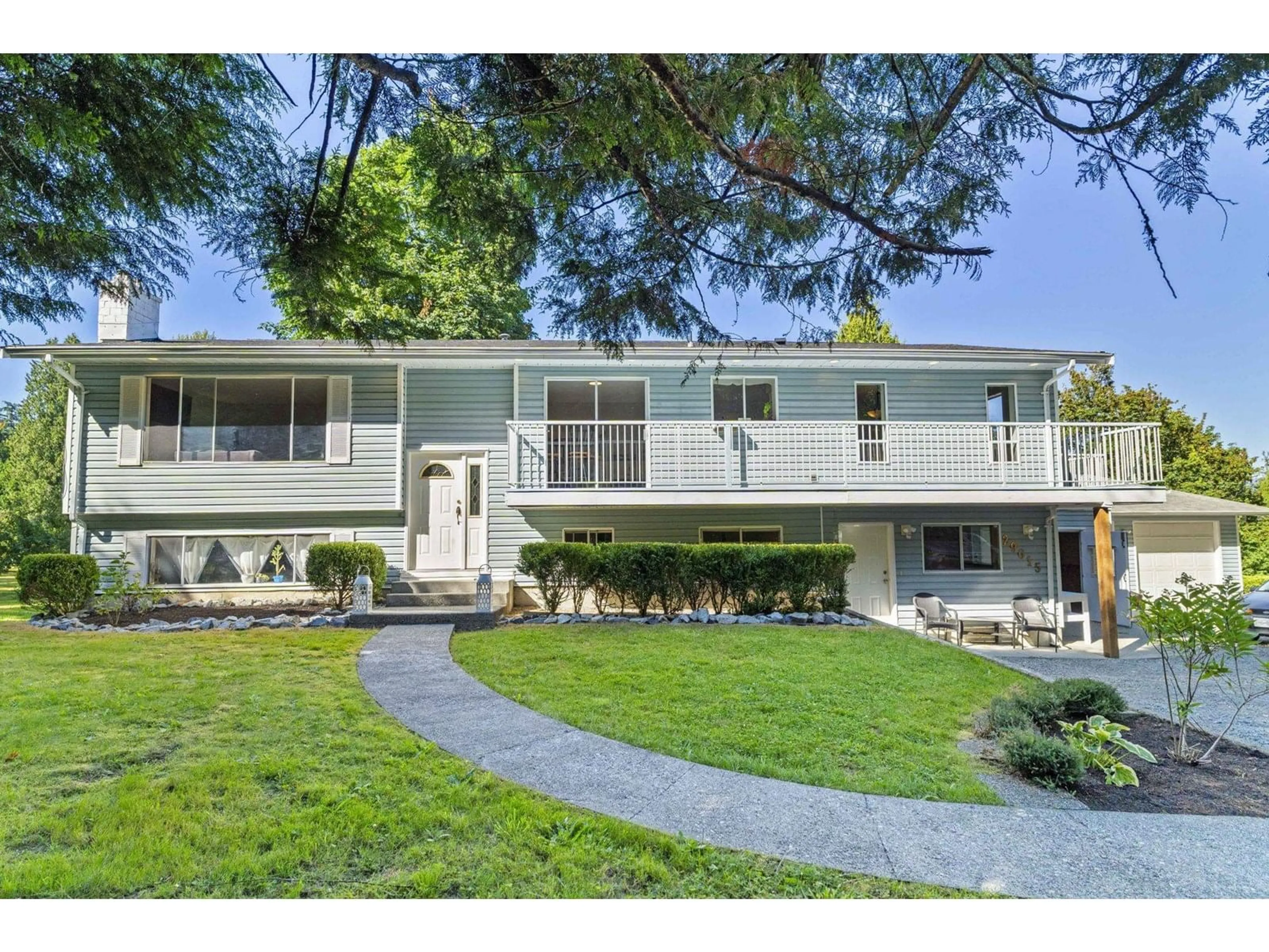 Home with vinyl exterior material, mountain view for 29615 CAMELOT, Abbotsford British Columbia V4X2E5