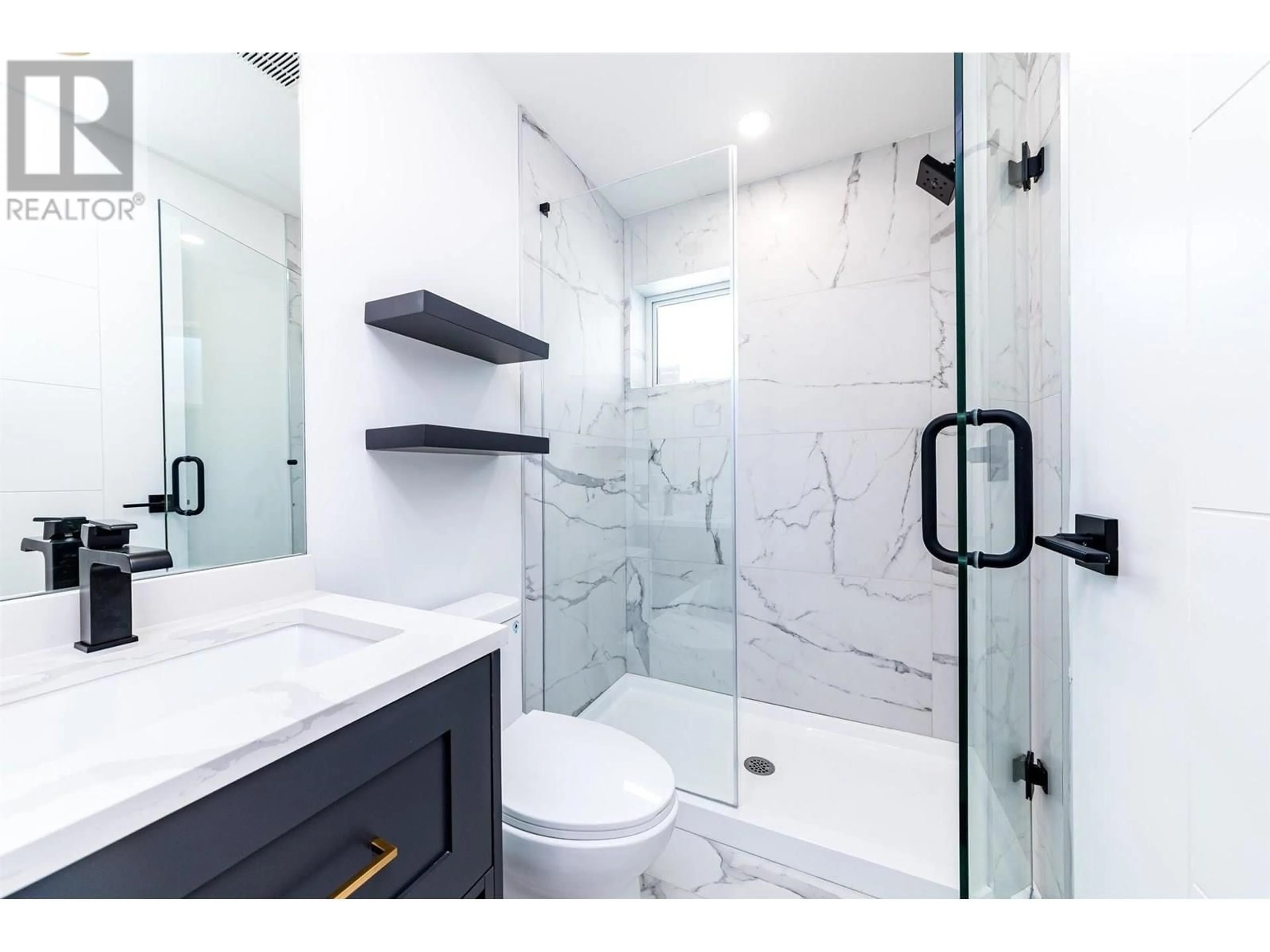 Contemporary bathroom, ceramic/tile floor for 5449 KILLARNEY STREET, Vancouver British Columbia V5R3W3